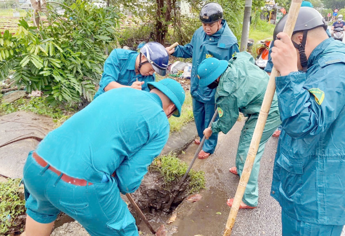 Khẩn cấp triển khai kịch bản ứng phó bão số 13 - Kalmaegi