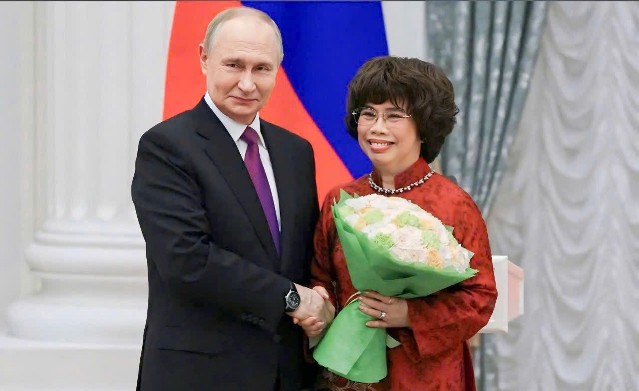 Tổng thống Vladimir Putin đích thân trao Huân chương Hữu nghị cho bà Thái Hương