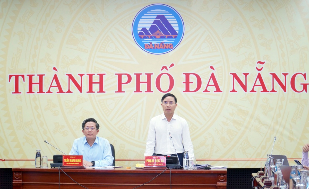 Ứng phó bão số 13: Phó thủ tướng Trần Hồng Hà chỉ đạo “Tuyệt đối không chủ quan, không để dân ở lại vùng nguy hiểm”