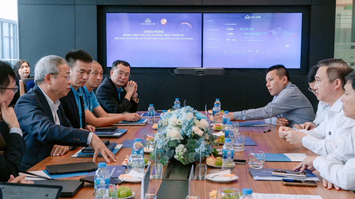 Ban lãnh đạo Tập đoàn Công nghệ CMC cam kết đồng hành phát triển kinh tế số của TP.HCM và đất nước Ban lãnh đạo Tập đoàn Công nghệ CMC cam kết đồng hành phát triển kinh tế số của TP.HCM và đất nước