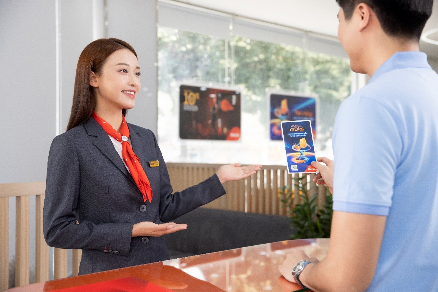 Trải nghiệm nghiệp vụ: Khoảng cách từ giảng đường đến nhà băng Trải nghiệm nghiệp vụ: Khoảng cách từ giảng đường đến nhà băng