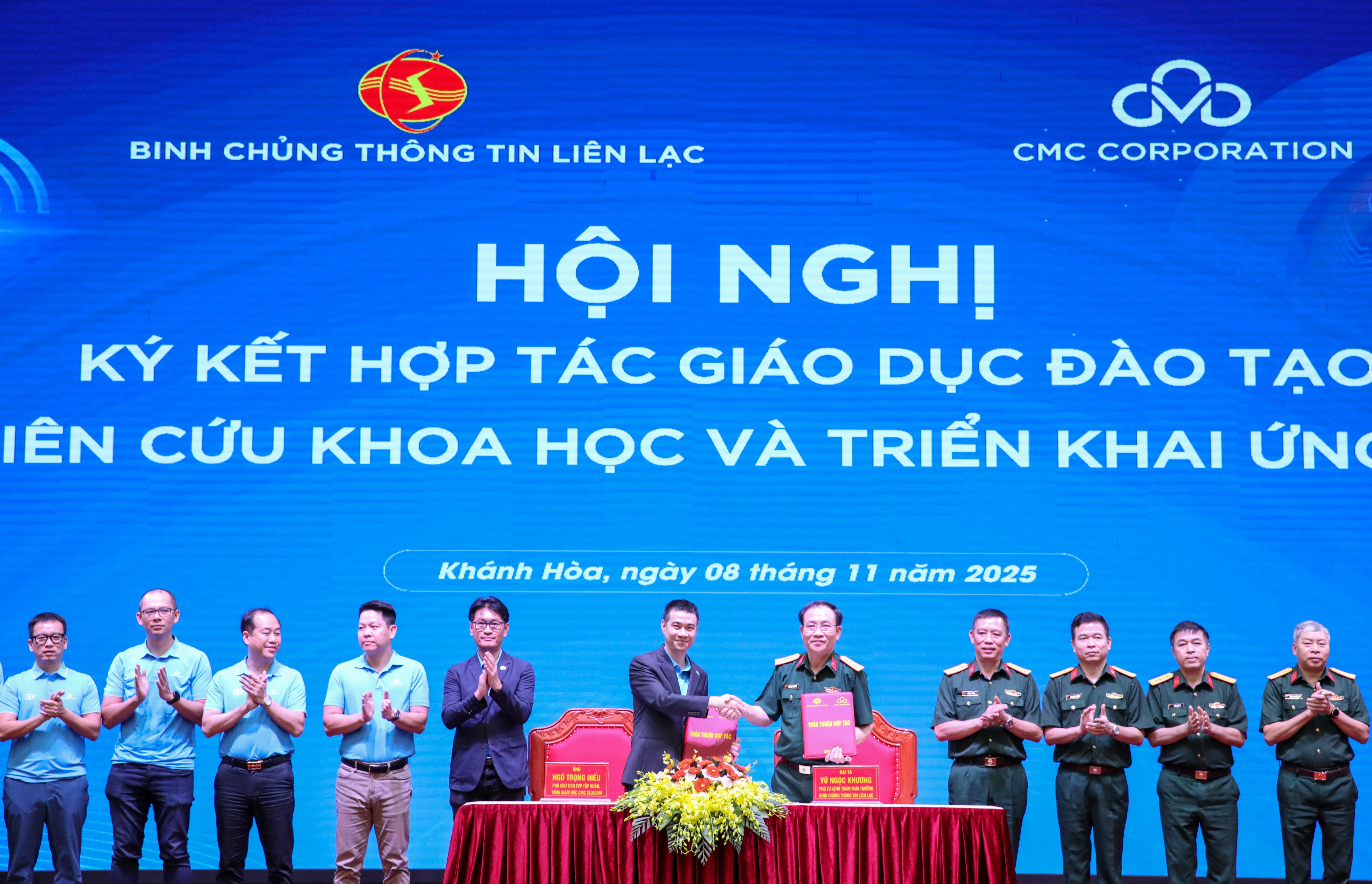 Toàn cảnh Lễ ký Thỏa thuận Hợp tác Chiến lược CMC & Binh chủng TTLL 