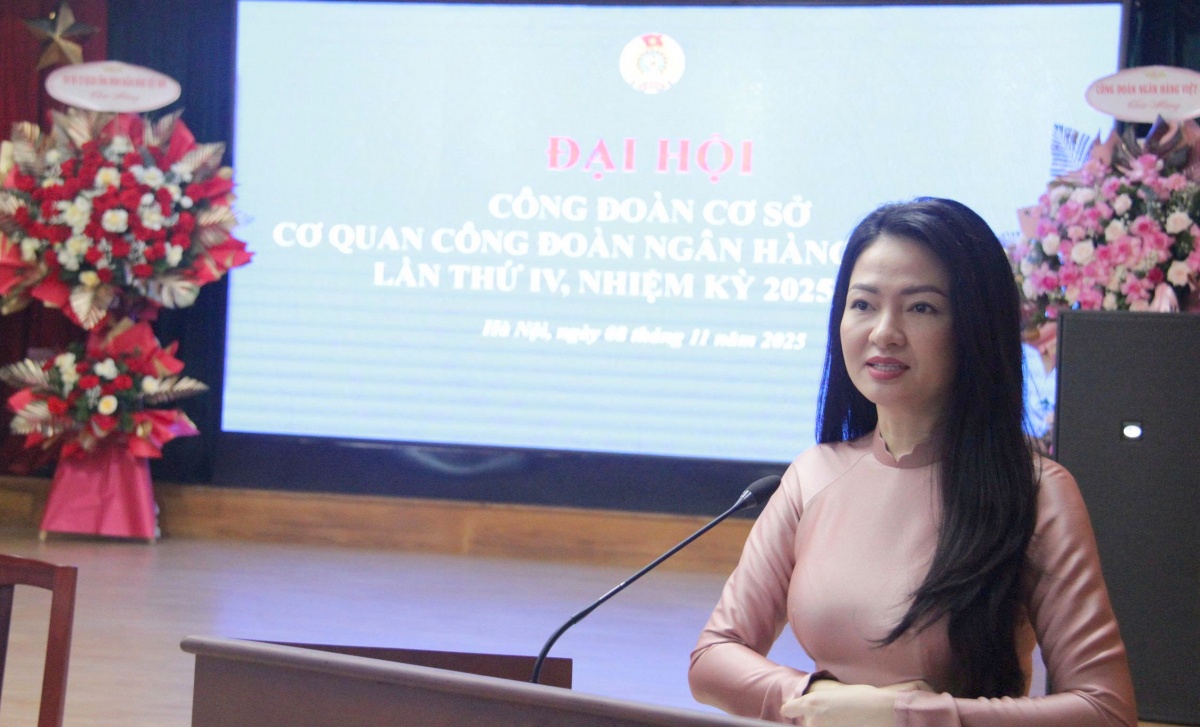 Đ/c Nguyễn Khánh Chi - Phó Chủ tịch Thường trực CĐNHVN phát biểu chỉ đạo tại Đại hội