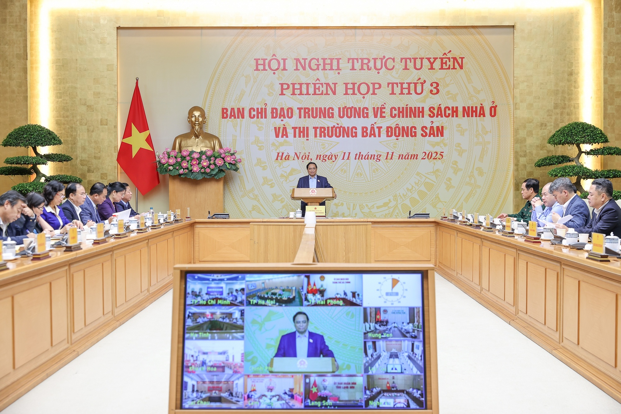 Thủ tướng chủ trì phiên họp - Ảnh: VGP/Nhật Bắc Thủ tướng chủ trì phiên họp - Ảnh: VGP/Nhật Bắc