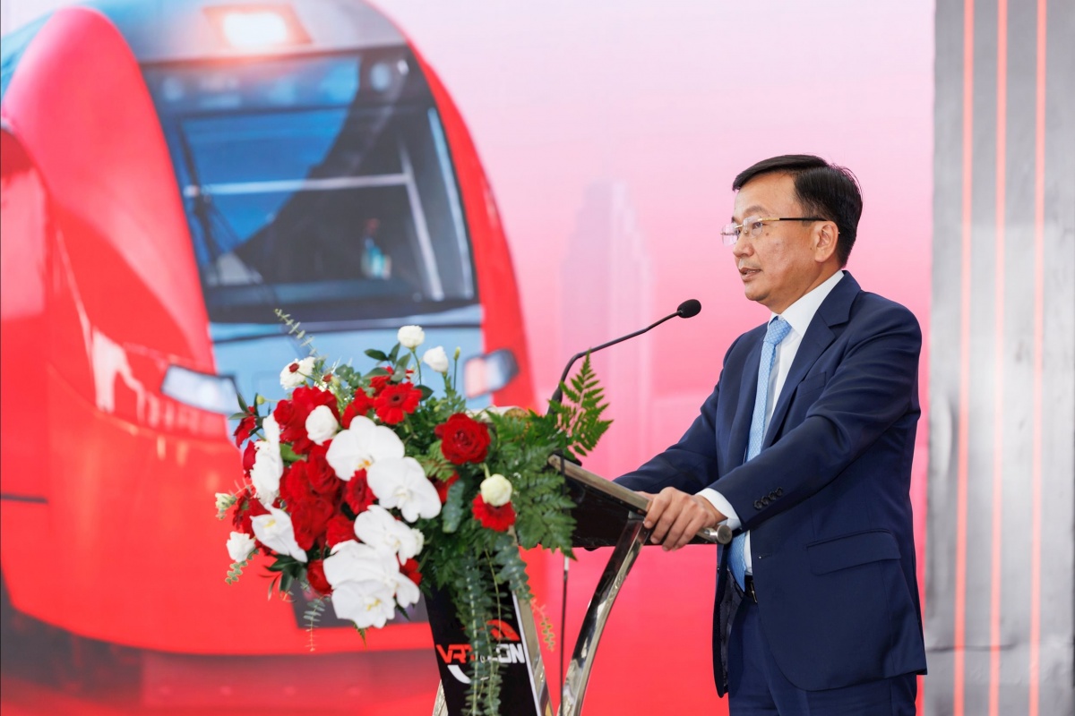 Thứ trưởng Bộ Xây dựng Nguyễn Danh Huy phát biểu khai mạc Thứ trưởng Bộ Xây dựng Nguyễn Danh Huy phát biểu khai mạc