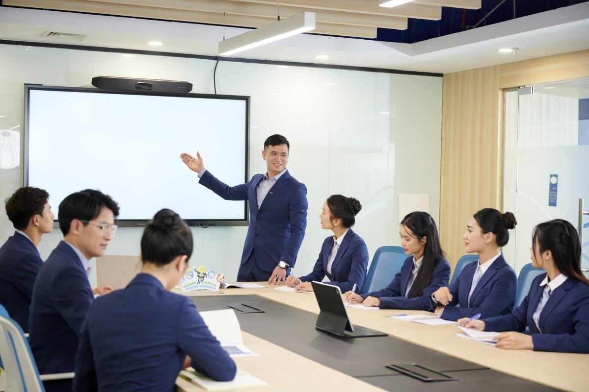 Hệ sinh thái sản phẩm của MB tạo nên chuỗi giá trị linh hoạt và minh bạch trong quản lý chi tiêu cá nhân và doanh nghiệp. Nguồn ảnh: MB. Hệ sinh thái sản phẩm của MB tạo nên chuỗi giá trị linh hoạt và minh bạch trong quản lý chi tiêu cá nhân và doanh nghiệp. Nguồn ảnh: MB.