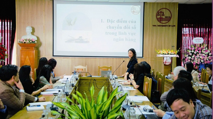 Hoàn thiện pháp luật về ngân hàng trong bối cảnh chuyển đổi số Hoàn thiện pháp luật về ngân hàng trong bối cảnh chuyển đổi số