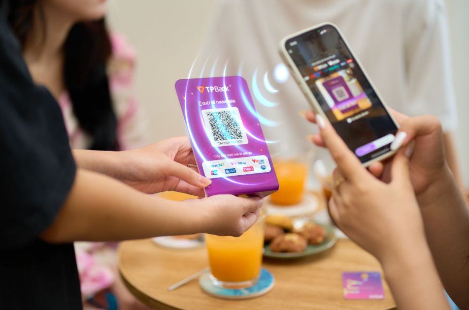 Chốt đơn nhanh - thu tiền gọn: Chủ shop “lên đời” trải nghiệm kinh doanh nhờ App TPBank Chốt đơn nhanh - thu tiền gọn: Chủ shop “lên đời” trải nghiệm kinh doanh nhờ App TPBank