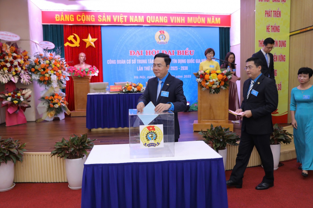 Tăng cường đổi mới, đồng hành cùng người lao động