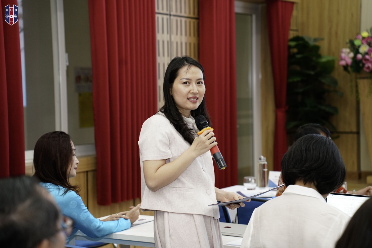 Phó Thống đốc Nguyễn Ngọc Cảnh làm việc với Trường Đại học Ngân hàng TP. Hồ Chí Minh Phó Thống đốc Nguyễn Ngọc Cảnh làm việc với Trường Đại học Ngân hàng TP. Hồ Chí Minh