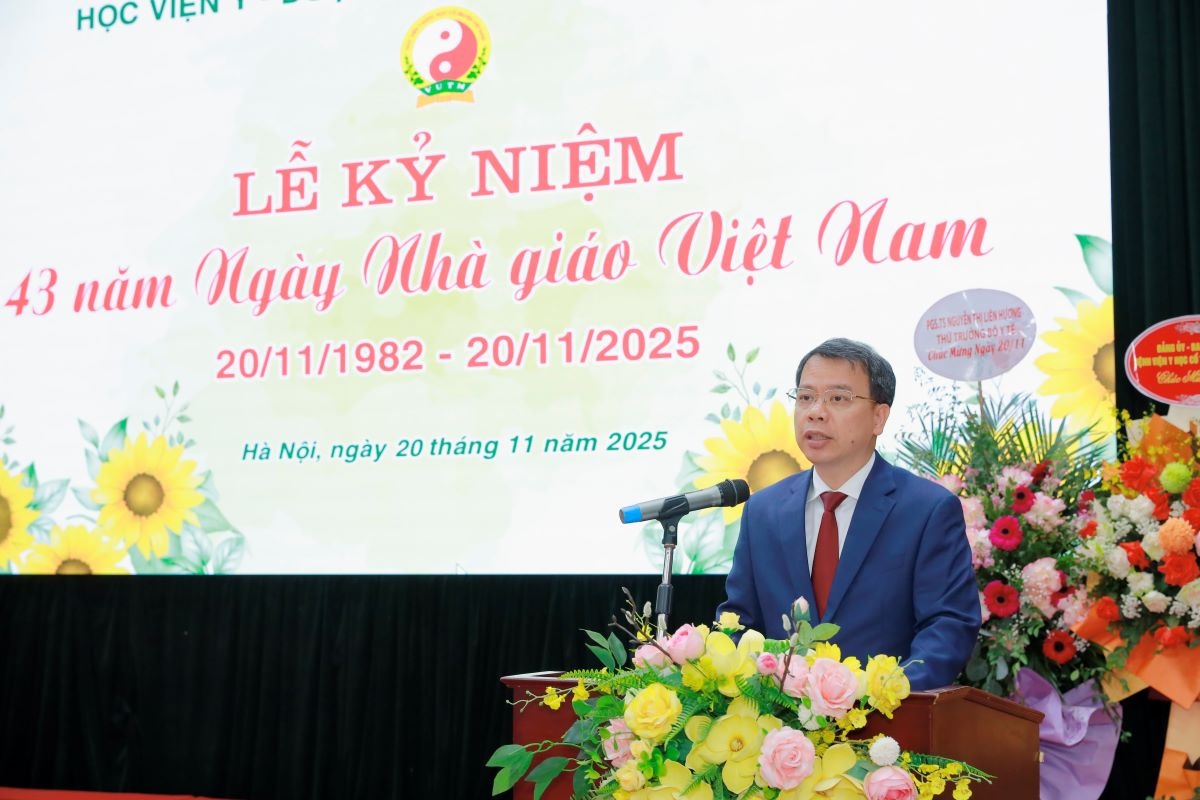 PGS.TS Nguyễn Quốc Huy, Giám đốc Học viện Y – Dược học cổ truyền Việt Nam phát biểu