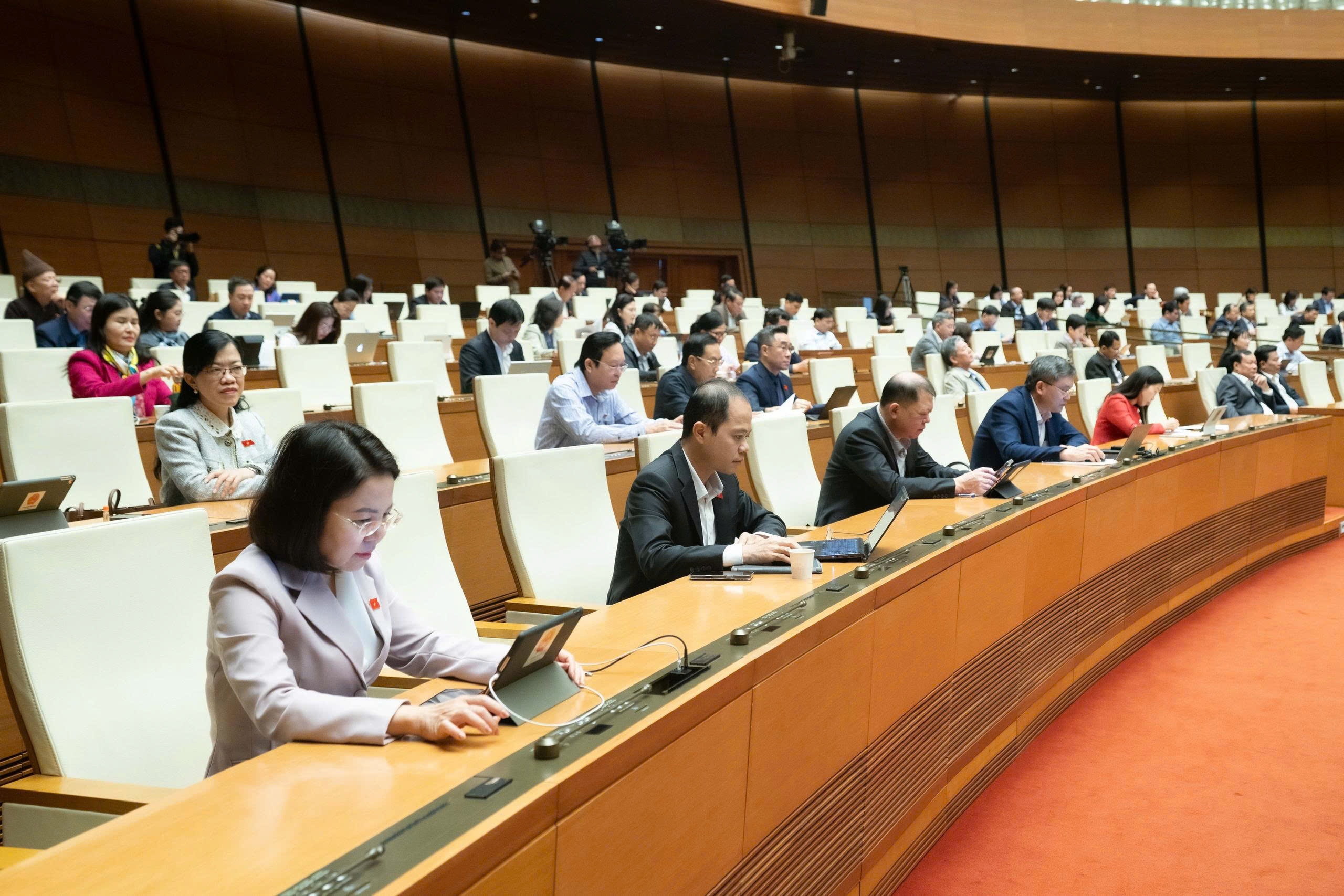 Phát triển trí tuệ nhân tạo vì con người