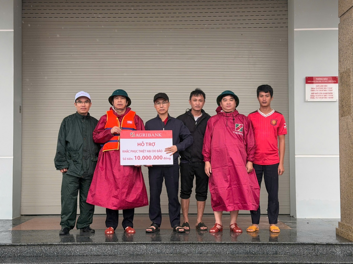 undefined Ngành Ngân hàng chủ động ứng phó mưa lũ, bảo đảm an toàn hệ thống tại Nam Trung Bộ và Tây Nguyên