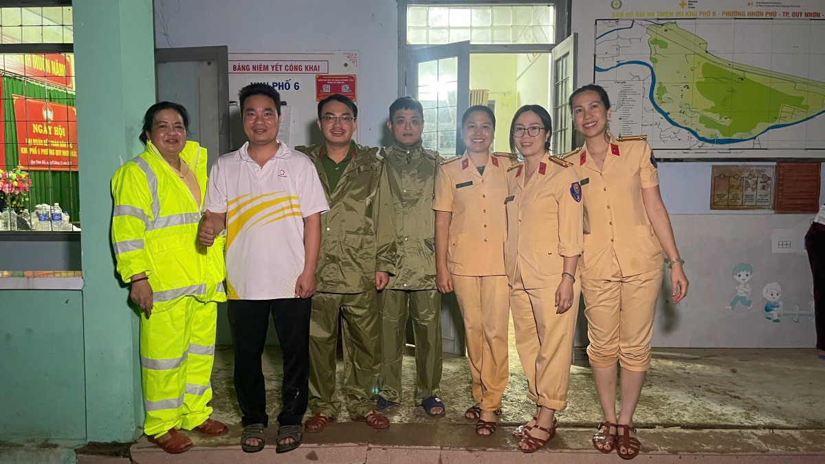 Tập đoàn Hoa Sen cấp tốc cứu trợ miền Trung trước mưa lũ lịch sử