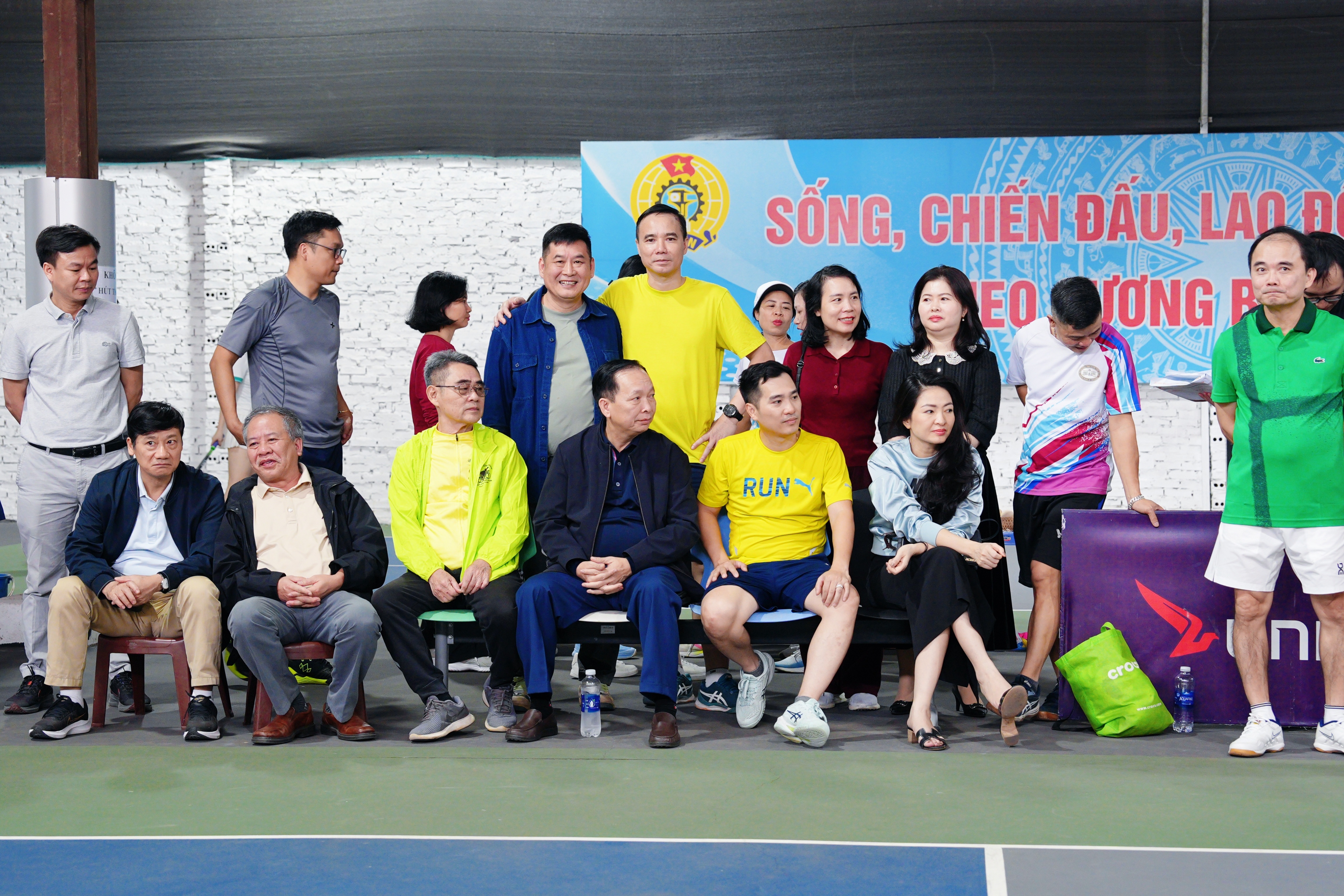 Giao lưu thể thao 3 đơn vị Thời báo Ngân hàng – VAMC – FPT IS: Toàn bộ giải thưởng ủng hộ đồng bào vùng lũ