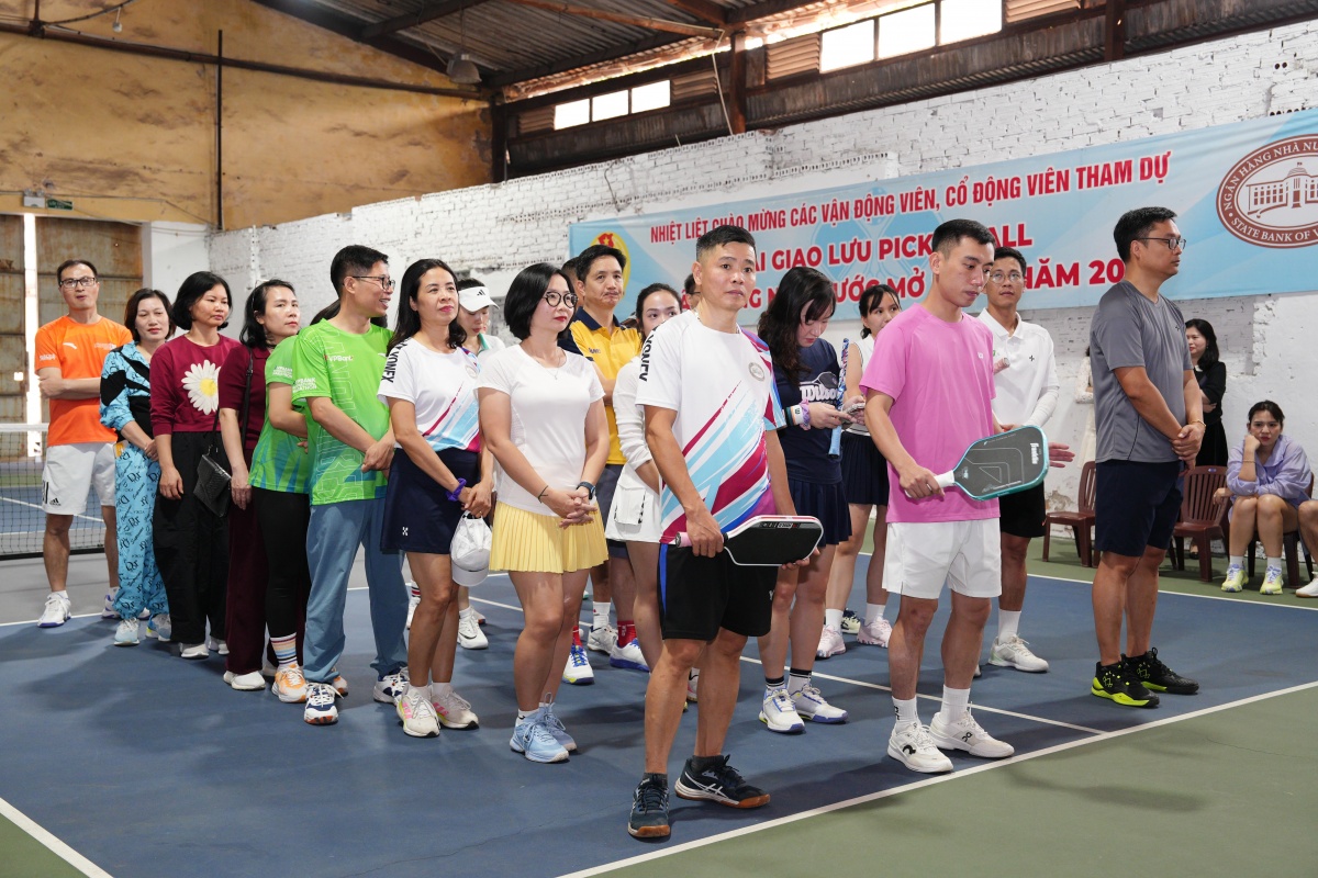 Giao lưu thể thao 3 đơn vị Thời báo Ngân hàng, VAMC, FPT IS: Lan tỏa tinh thần đoàn kết và sẻ chia cộng đồng