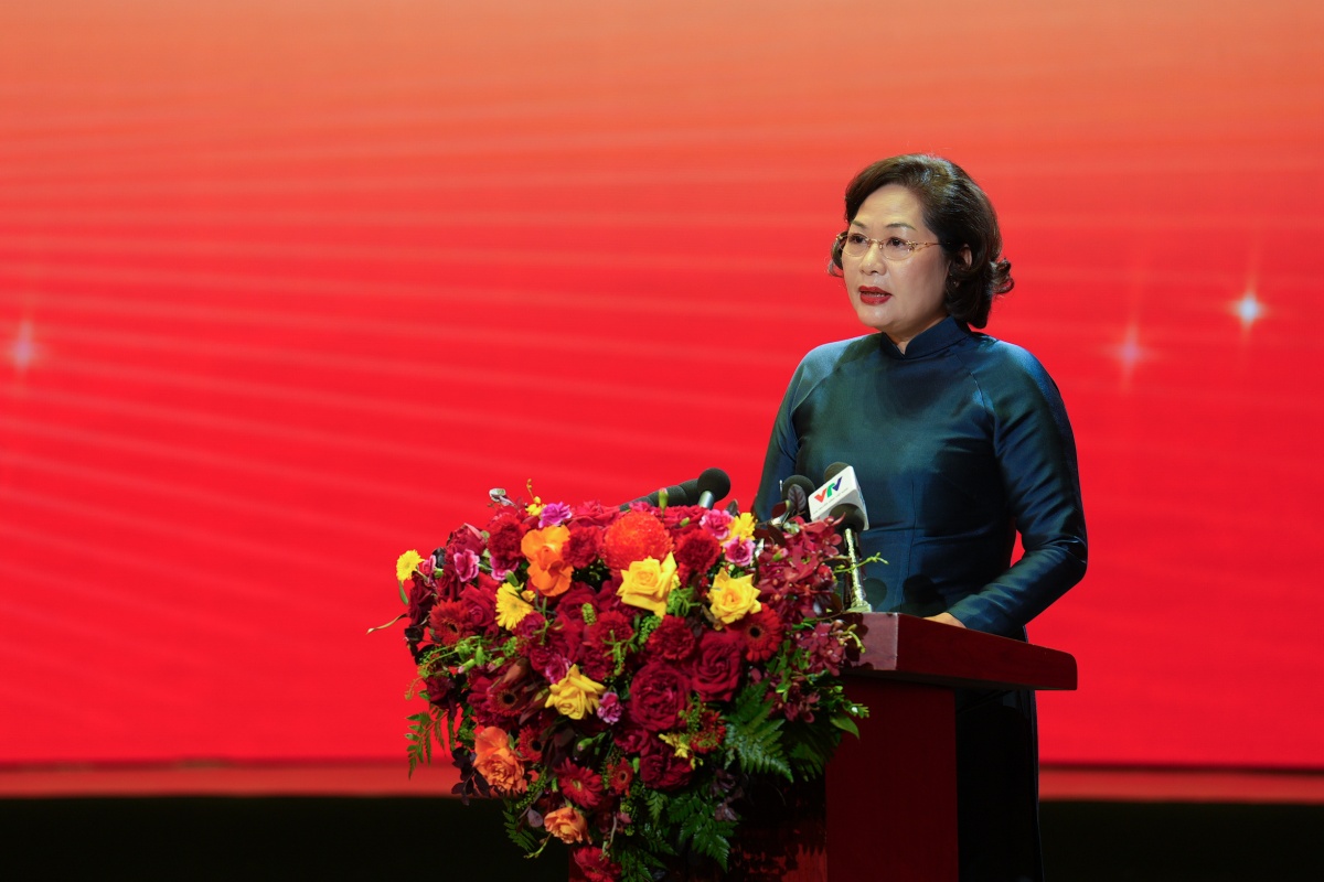 Ngành Ngân hàng thi đua đổi mới, sáng tạo, tiên phong cùng đất nước bước vào kỷ nguyên mới Ngành Ngân hàng thi đua đổi mới, sáng tạo, tiên phong cùng đất nước bước vào kỷ nguyên mới