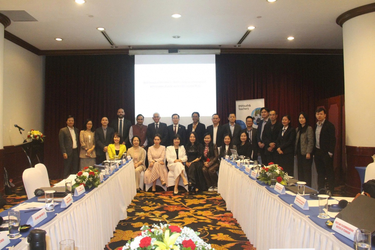 Thúc đẩy giáo dục sở hữu trí tuệ và đổi mới sáng tạo cho thế hệ trẻ tại Việt Nam Thúc đẩy giáo dục sở hữu trí tuệ và đổi mới sáng tạo cho thế hệ trẻ tại Việt Nam