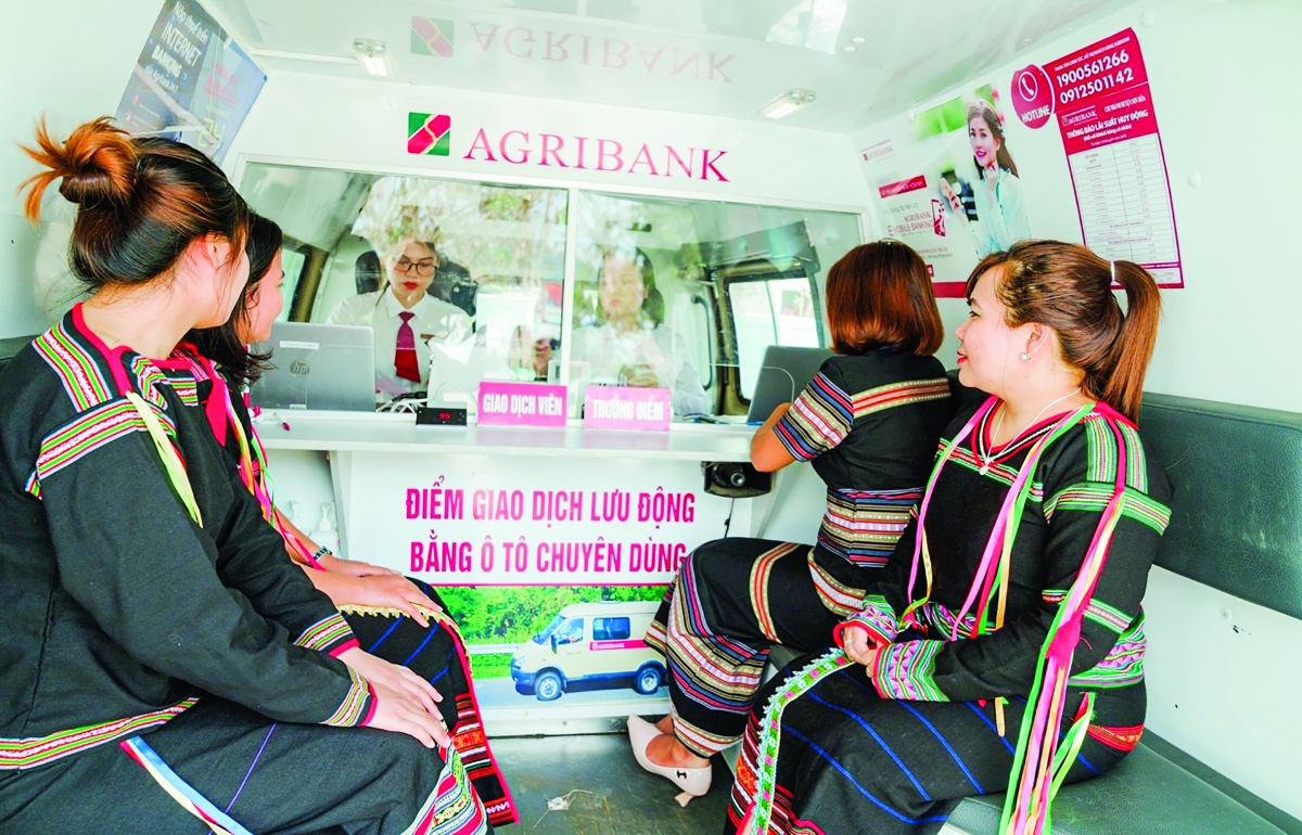 Agribank triển khai đồng bộ các giải pháp, nâng cao khả năng tiếp cận vốn cho người dân, góp phần ngăn chặn “tín dụng đen” Agribank triển khai đồng bộ các giải pháp, nâng cao khả năng tiếp cận vốn cho người dân, góp phần ngăn chặn “tín dụng đen”