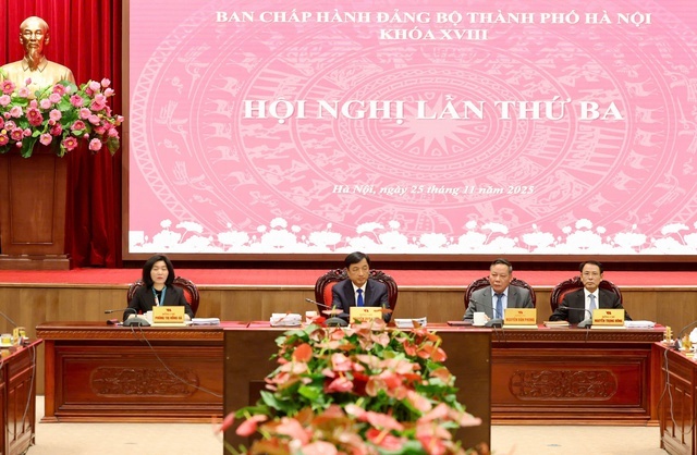 Ủy viên Bộ Chính trị, Bí thư Thành ủy Hà Nội Nguyễn Duy Ngọc chủ trì Hội nghị lần thứ Ba BCH Đảng bộ TP Hà Nội khóa XVIII Ủy viên Bộ Chính trị, Bí thư Thành ủy Hà Nội Nguyễn Duy Ngọc chủ trì Hội nghị lần thứ Ba BCH Đảng bộ TP Hà Nội khóa XVIII