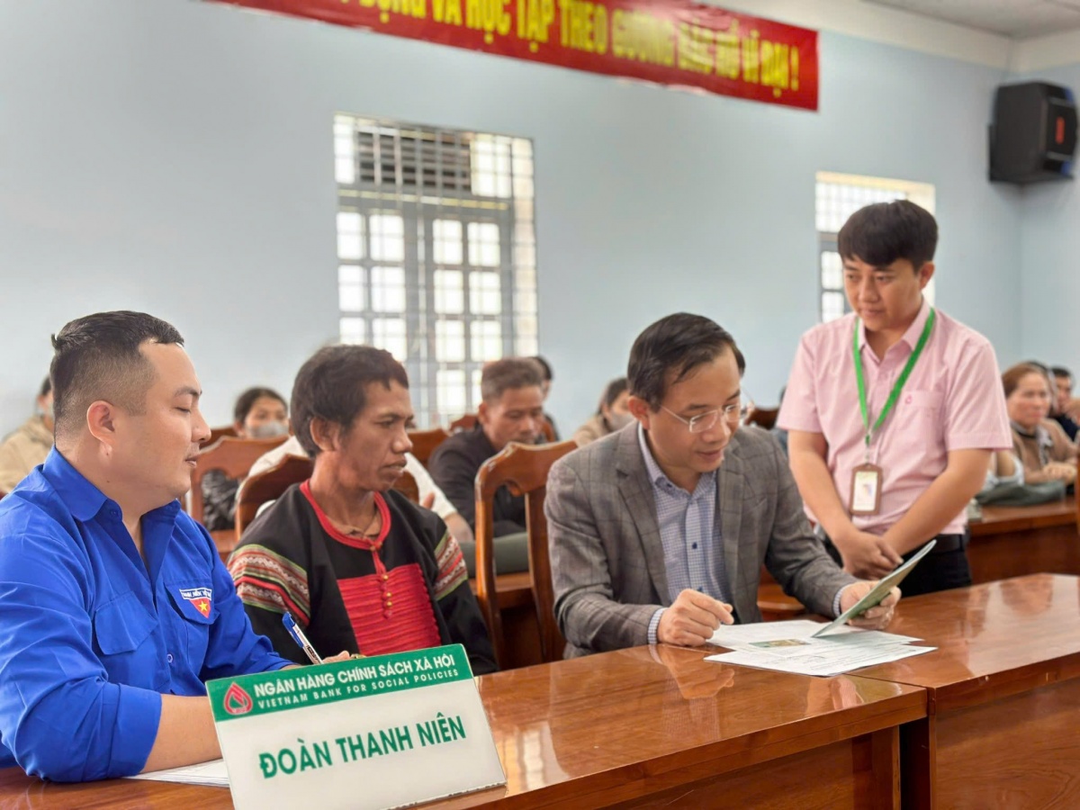 Đắk Lắk nhanh chóng triển khai giảm lãi suất, kịp thời hỗ trợ người nghèo