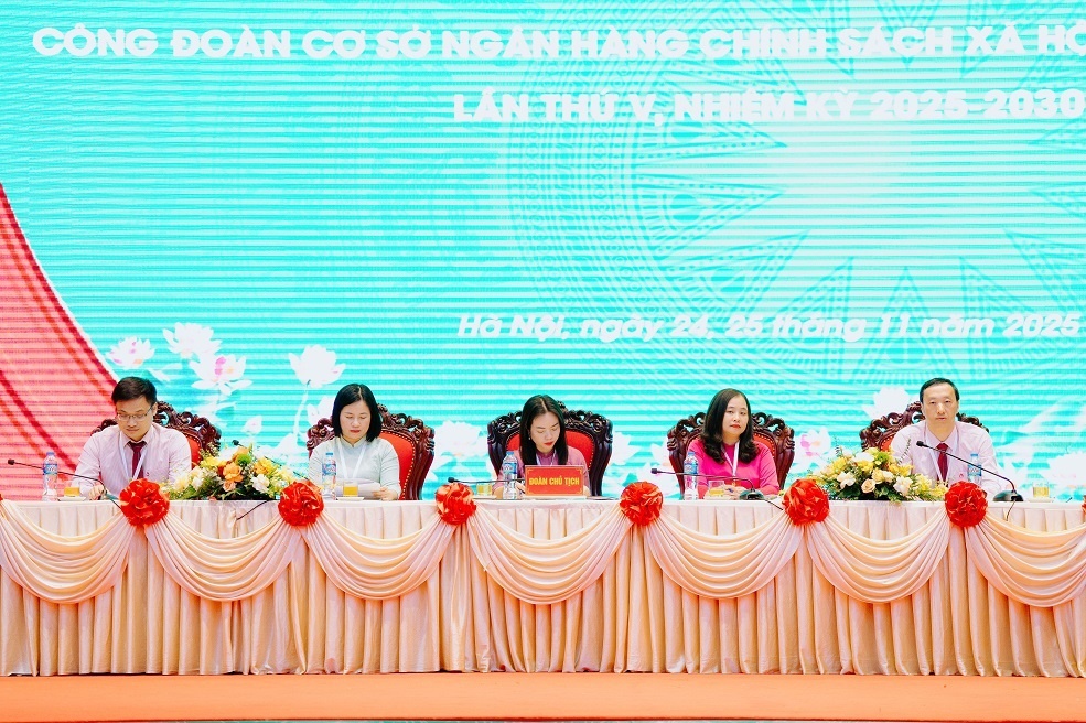 Đoàn Chủ tịch điều hành Đại hội