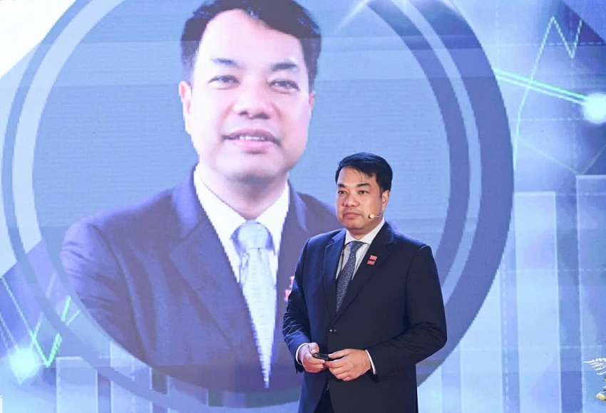 GS.TS Mạc Quốc Anh - Phó chủ tịch kiêm Tổng thư ký Hiệp hội doanh nghiệp nhỏ và vừa TP Hà Nội, Viện trưởng Viện Kinh tế và Phát triển Doanh nghiệp chia sẻ tại Hội thảo