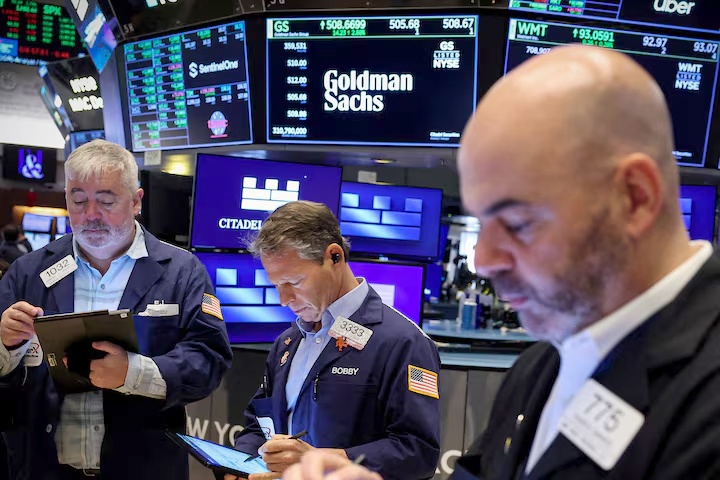 Sắc xanh lan rộng tại Phố Wall, kỳ vọng Fed hạ lãi suất đẩy chứng khoán đi lên Sắc xanh lan rộng tại Phố Wall, kỳ vọng Fed hạ lãi suất đẩy chứng khoán đi lên