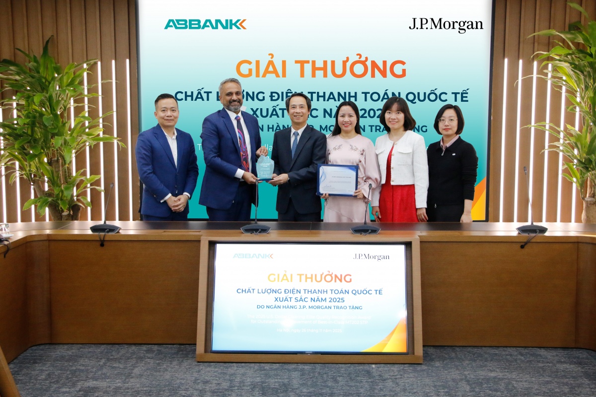 Hai năm liên tiếp ABBANK được J.P. Morgan vinh danh chất lượng điện Thanh toán quốc tế xuất sắc