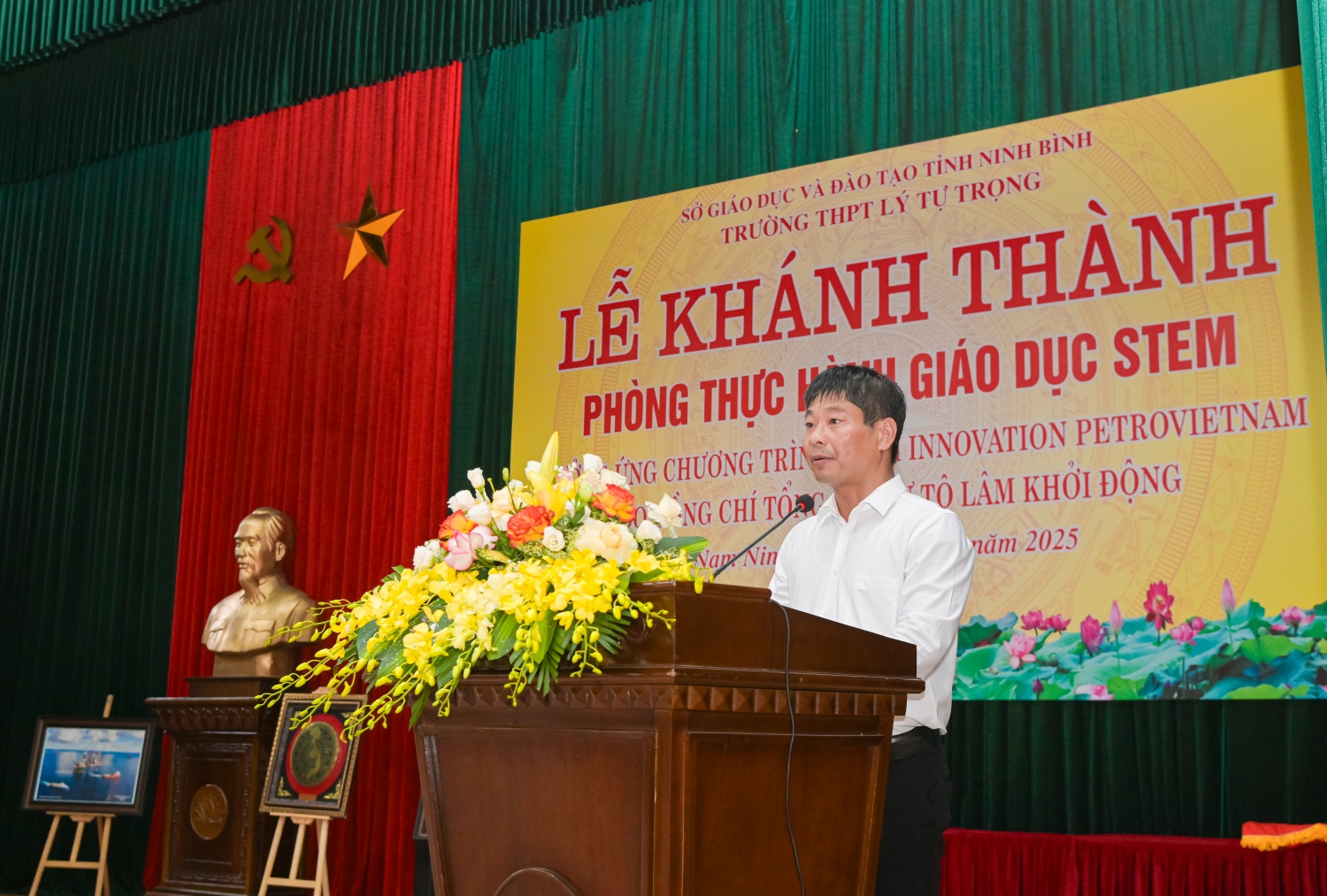 Petrovietnam/PV GAS trao tặng phòng thực hành STEM tại Ninh Bình