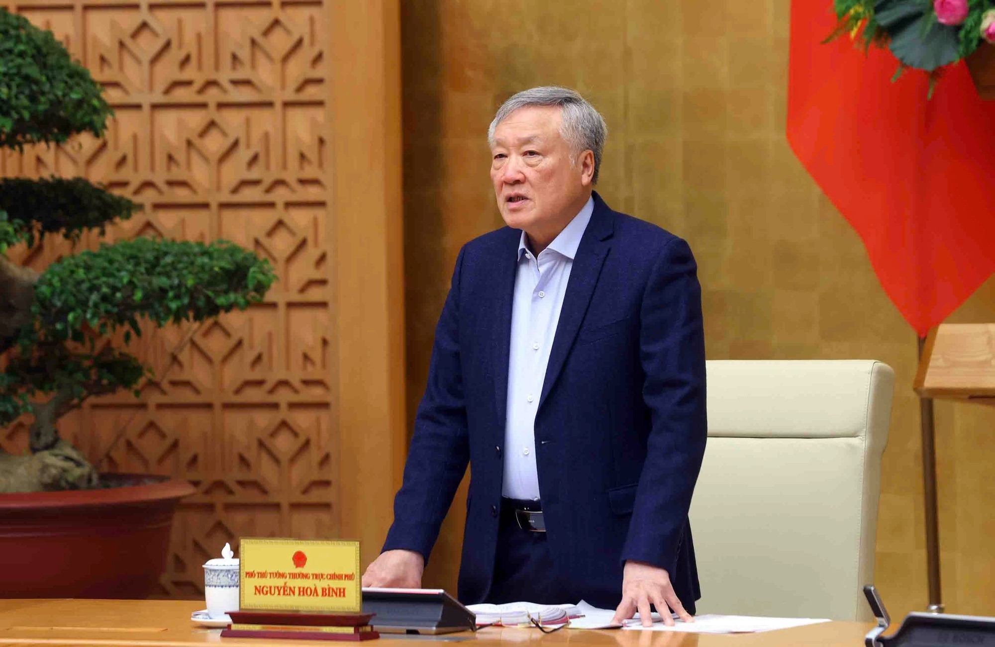 Phó Thủ tướng nhấn mạnh quan điểm xem xét phải công tâm, khách quan, minh bạch, công khai và trao đổi hết sức thẳng thắn, cởi mở; đồng thời hoan nghênh và đánh giá cao thiện chí của các doanh nghiệp muốn cống hiến cho sự phát triển của đất nước trong kỷ n