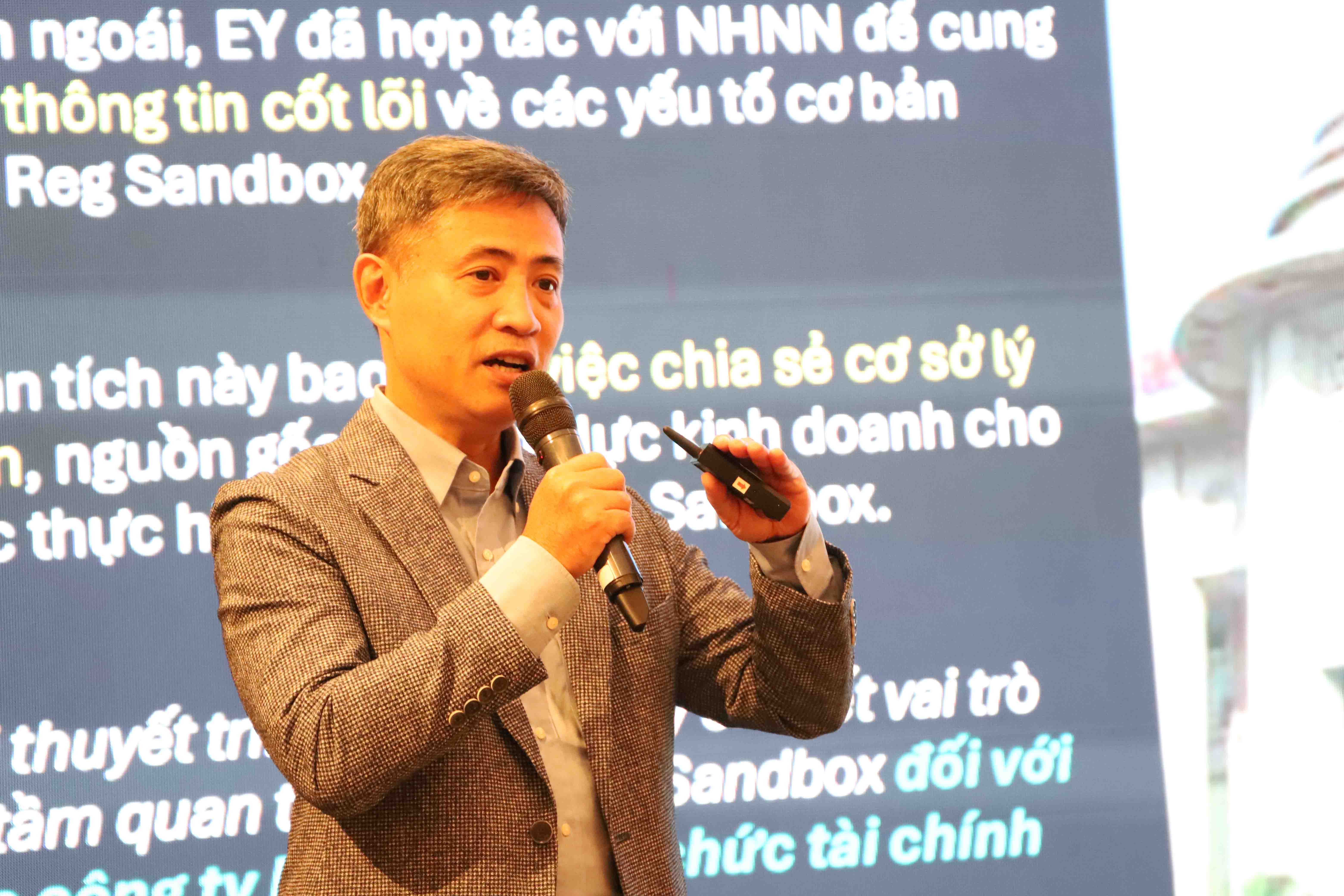 Ưu tiên bảo vệ ổn định tiền tệ và ngăn ngừa rủi ro “đô la hóa số”