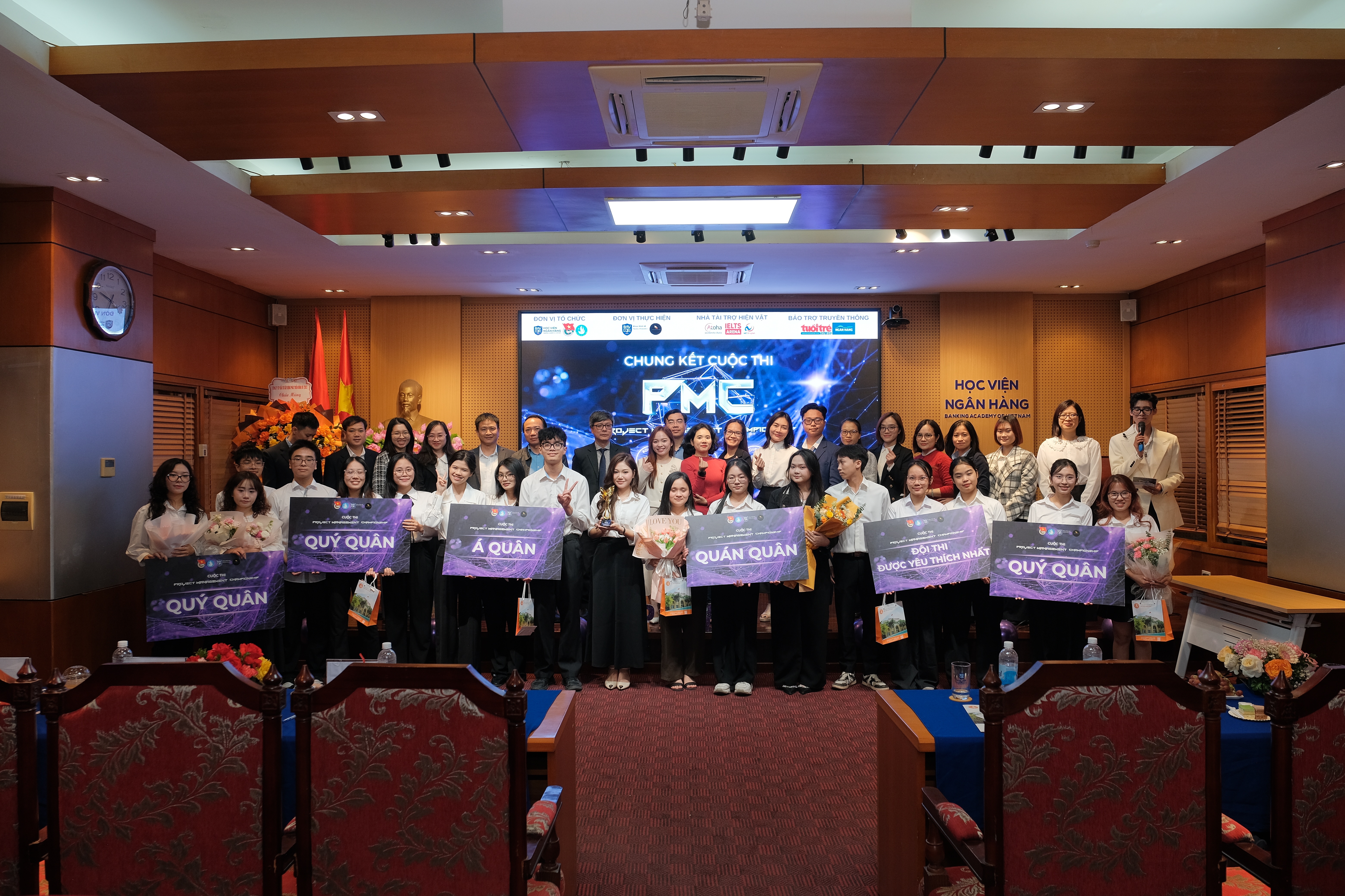 Sinh viên rèn luyện tư duy chiến lược trong quản lý dự án thực tiễn