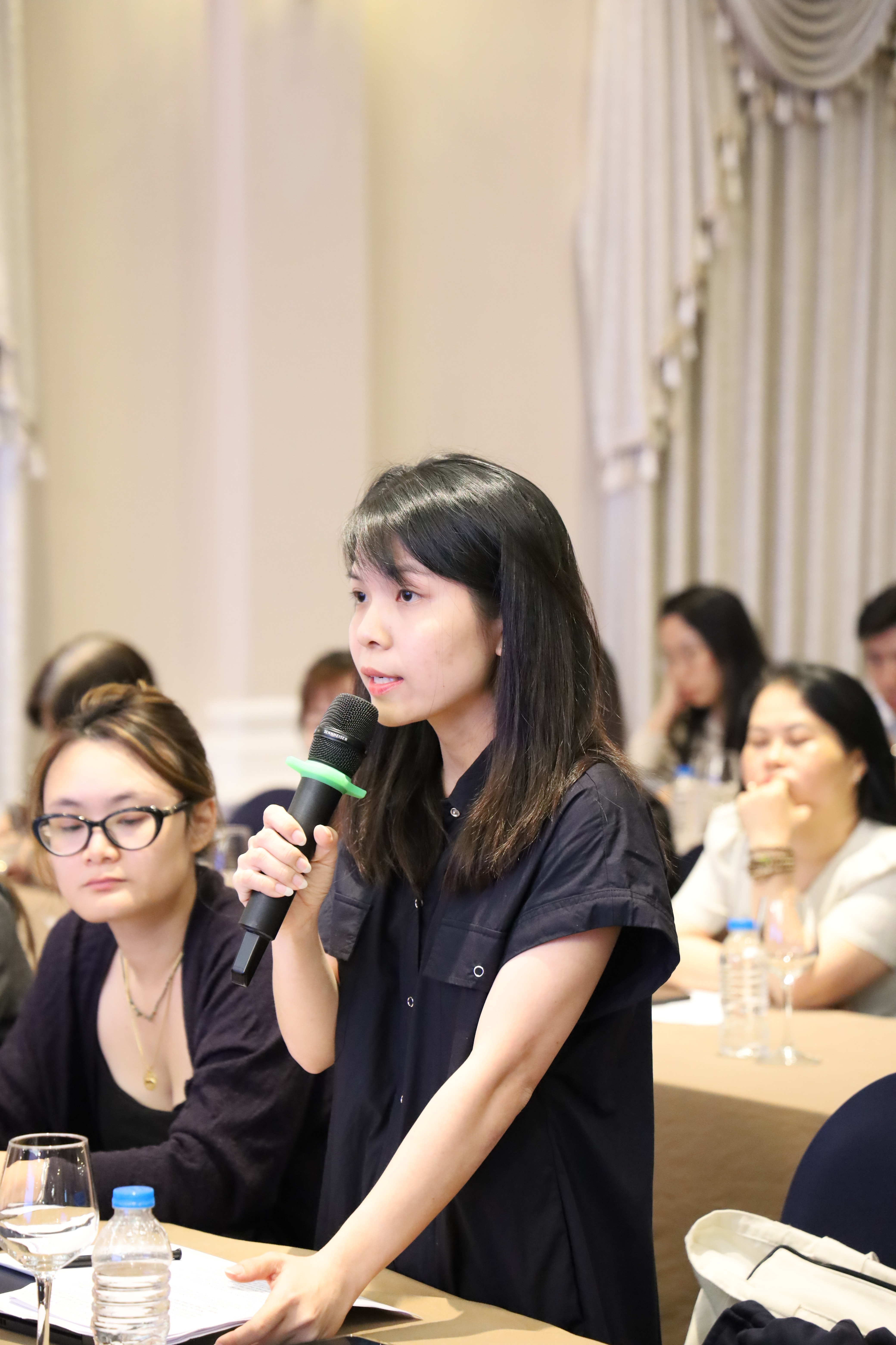 doanh nghiệp quan tâm và muốn được hiểu rõ hơn việc áp dụng các mức lương tham chiếu và các văn bản hướng dẫn