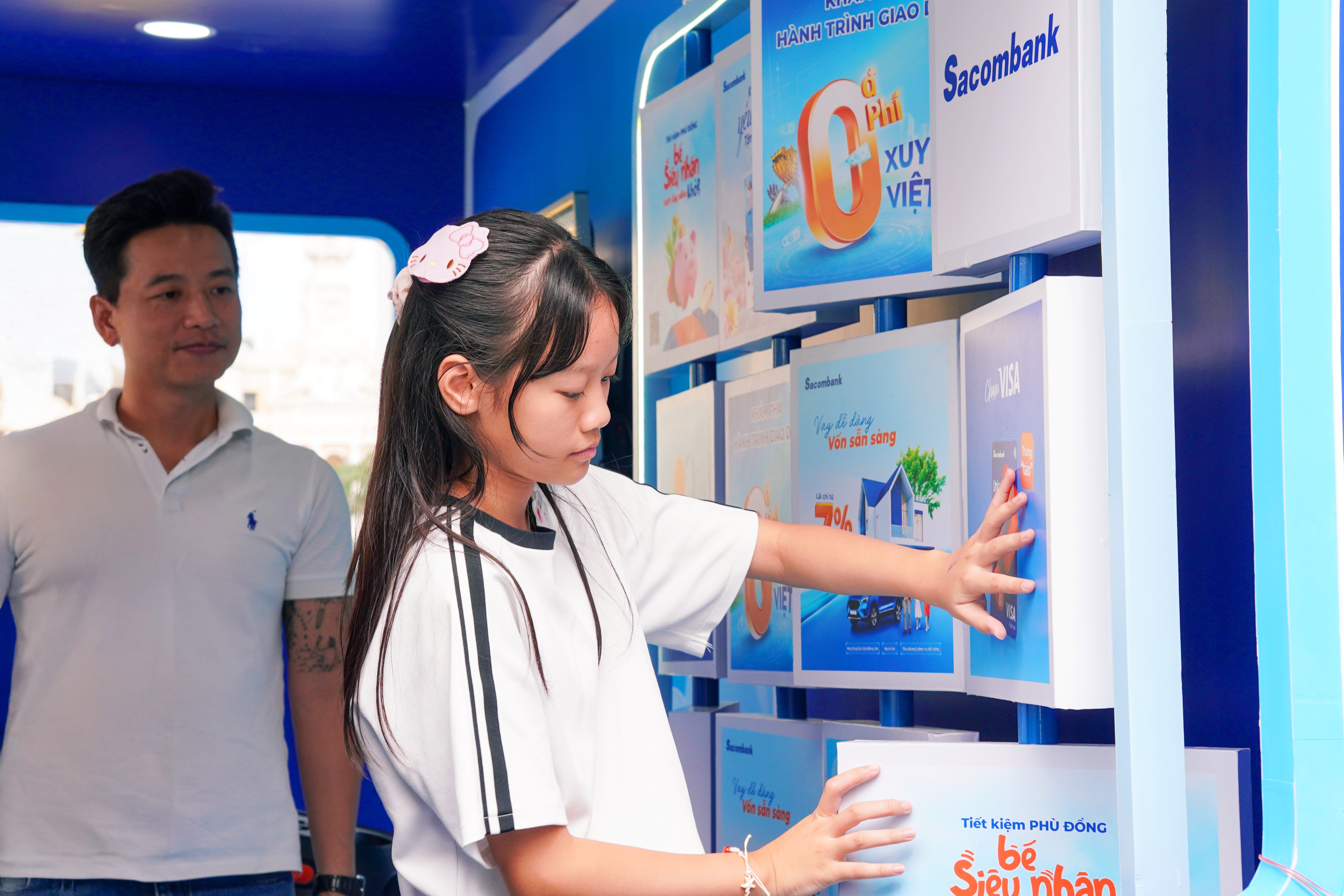 Sacombank đồng hành cùng Sundate Festival 2025 mang đến không gian gắn kết gia đình tại Vương Quốc Mặt Trời