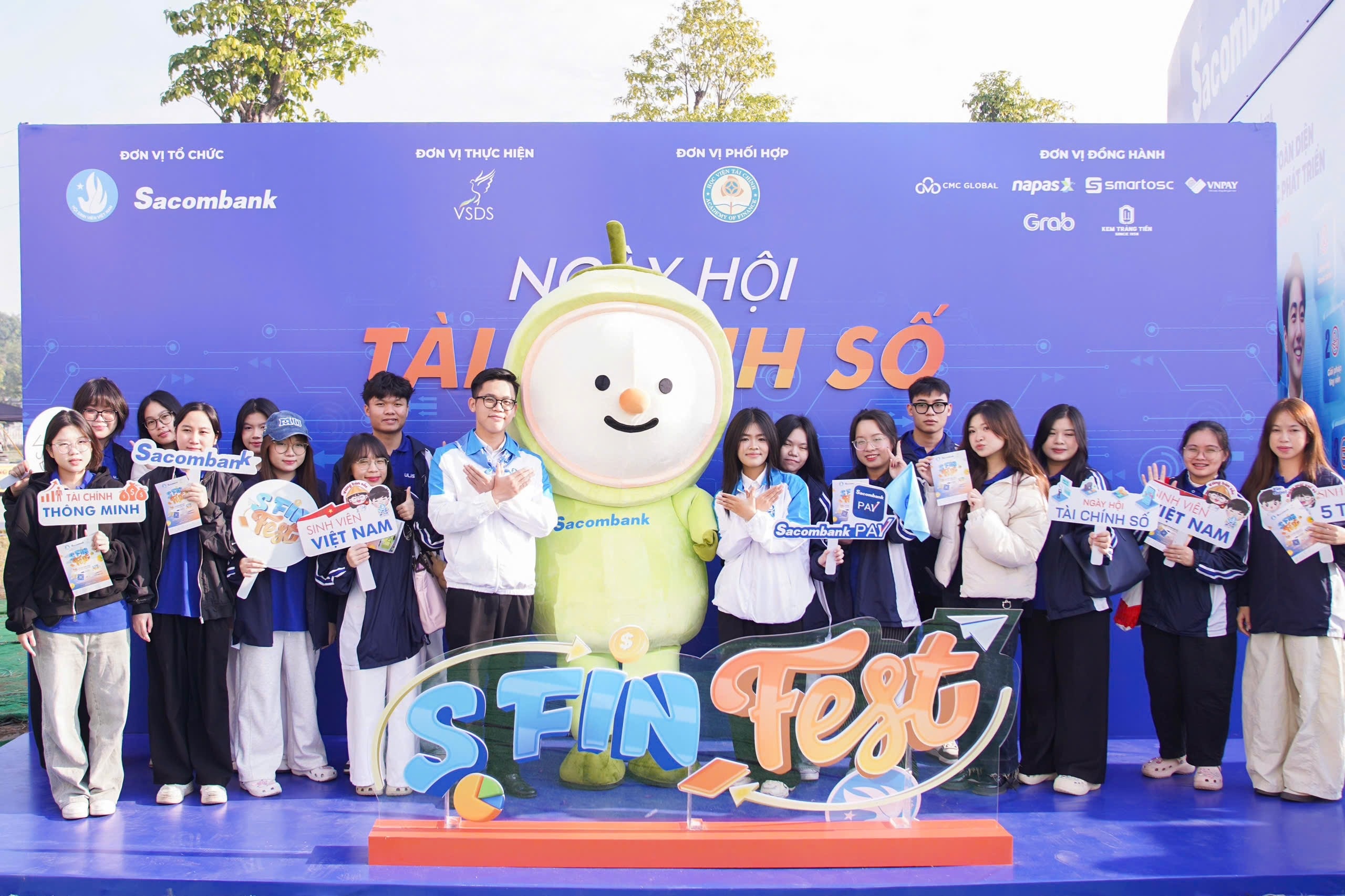 Sacombank cùng thế hệ trẻ lan toả tinh thần “Tài chính thông minh – tương lai bứt phá” qua S-Finfest 2025