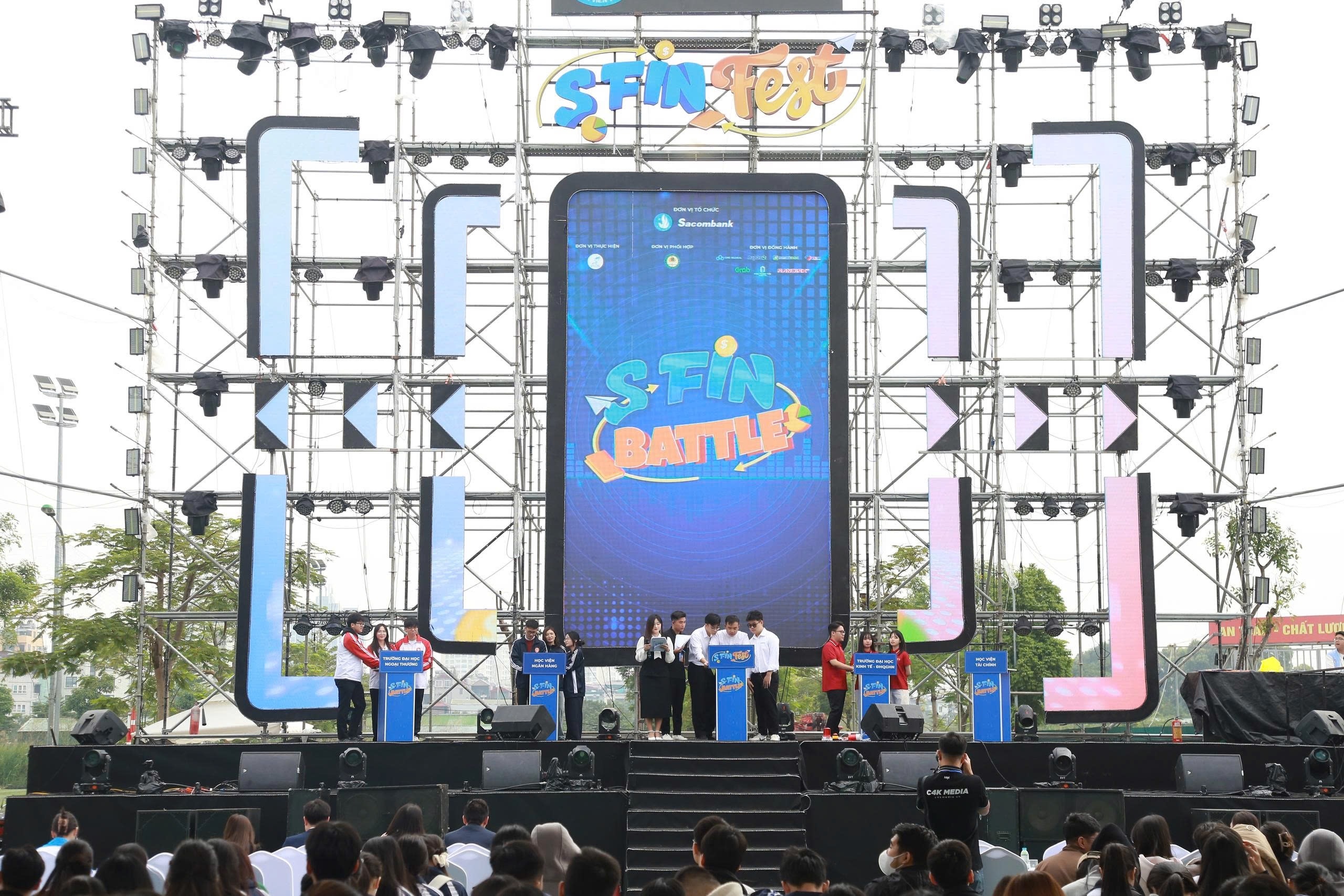 Sacombank cùng thế hệ trẻ lan toả tinh thần “Tài chính thông minh – tương lai bứt phá” qua S-Finfest 2025 Sacombank cùng thế hệ trẻ lan toả tinh thần “Tài chính thông minh – tương lai bứt phá” qua S-Finfest 2025