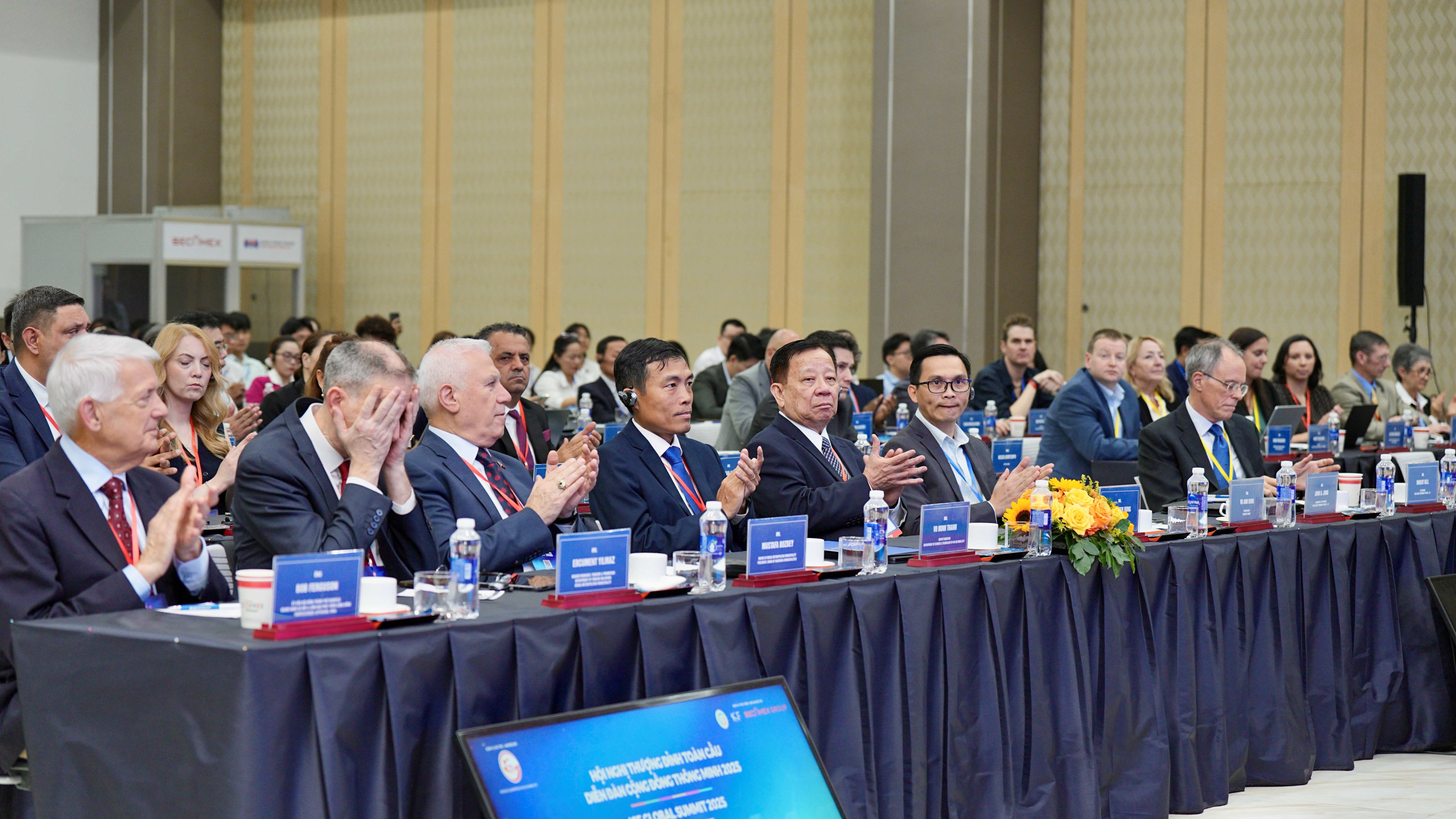 TP. Hồ Chí Minh tăng tốc hướng tới cộng đồng thông minh để thu hút đầu tư