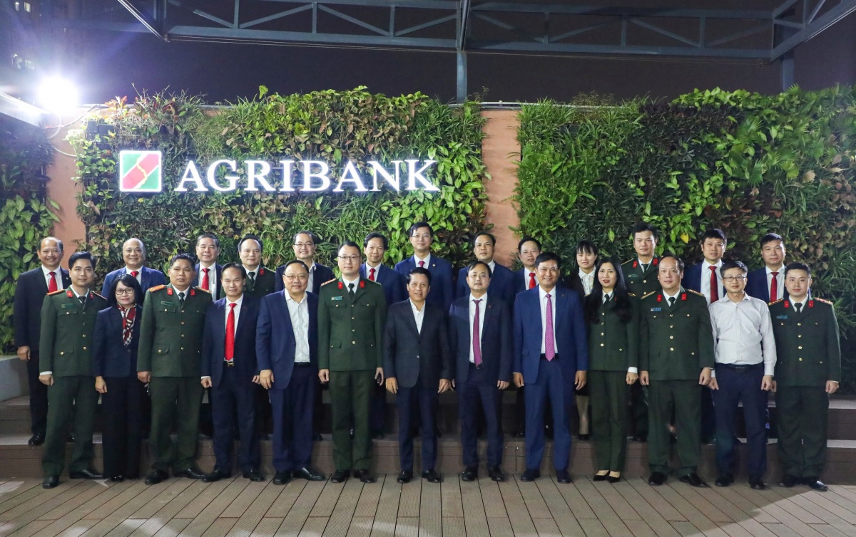 Agribank ký kết hợp tác với Cục An ninh mạng tăng cường bảo mật, bảo vệ an toàn giao dịch cho khách hàng