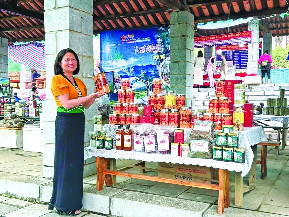 Nhiều sản phẩm OCOP đã thành công nhờ biết khai thác câu chuyện thương hiệu Nhiều sản phẩm OCOP đã thành công nhờ biết khai thác câu chuyện thương hiệu