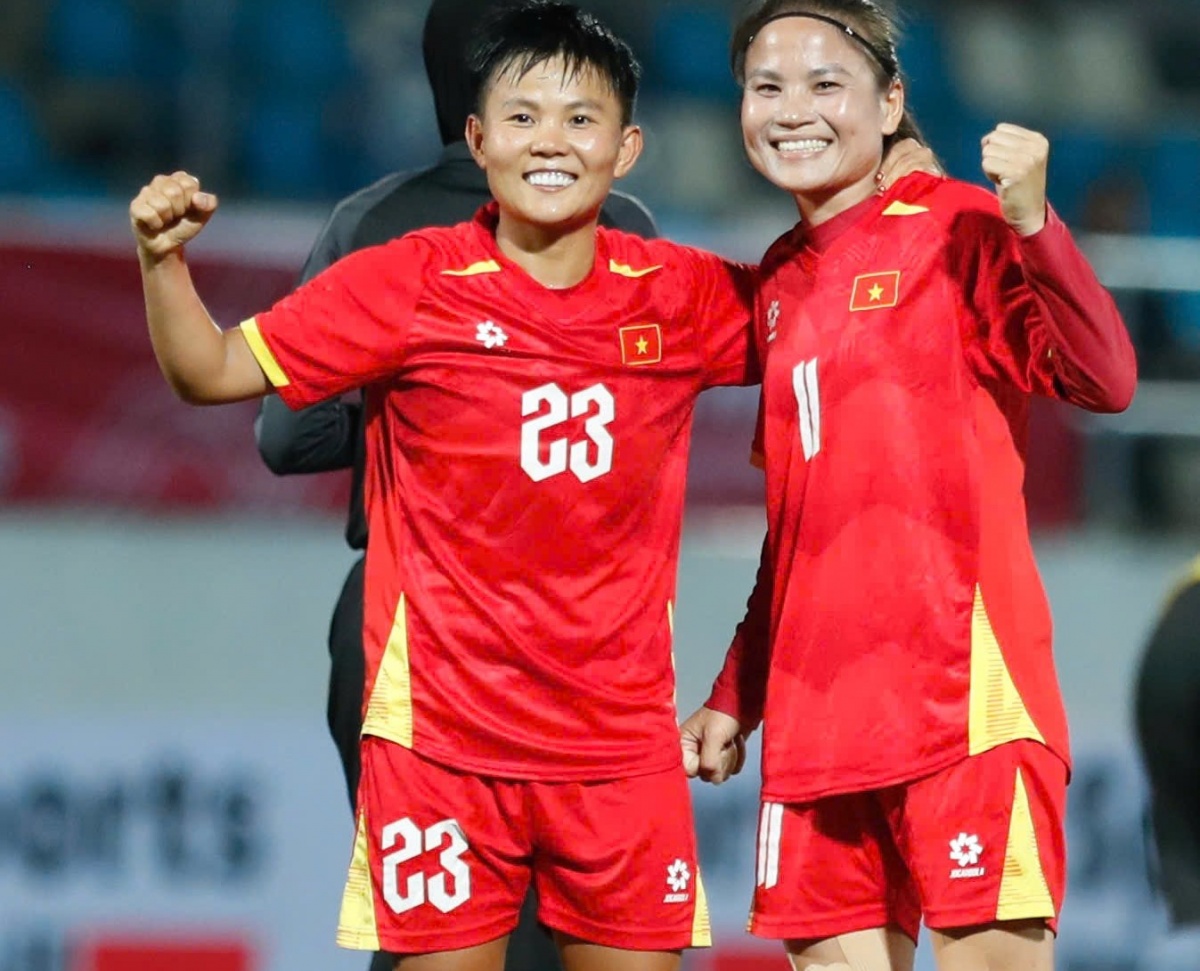 Cơn mưa bàn thắng “7 sao”: đội tuyển nữ thị uy sức mạnh ngày ra quân SEA games 33 Cơn mưa bàn thắng “7 sao”: đội tuyển nữ thị uy sức mạnh ngày ra quân SEA games 33