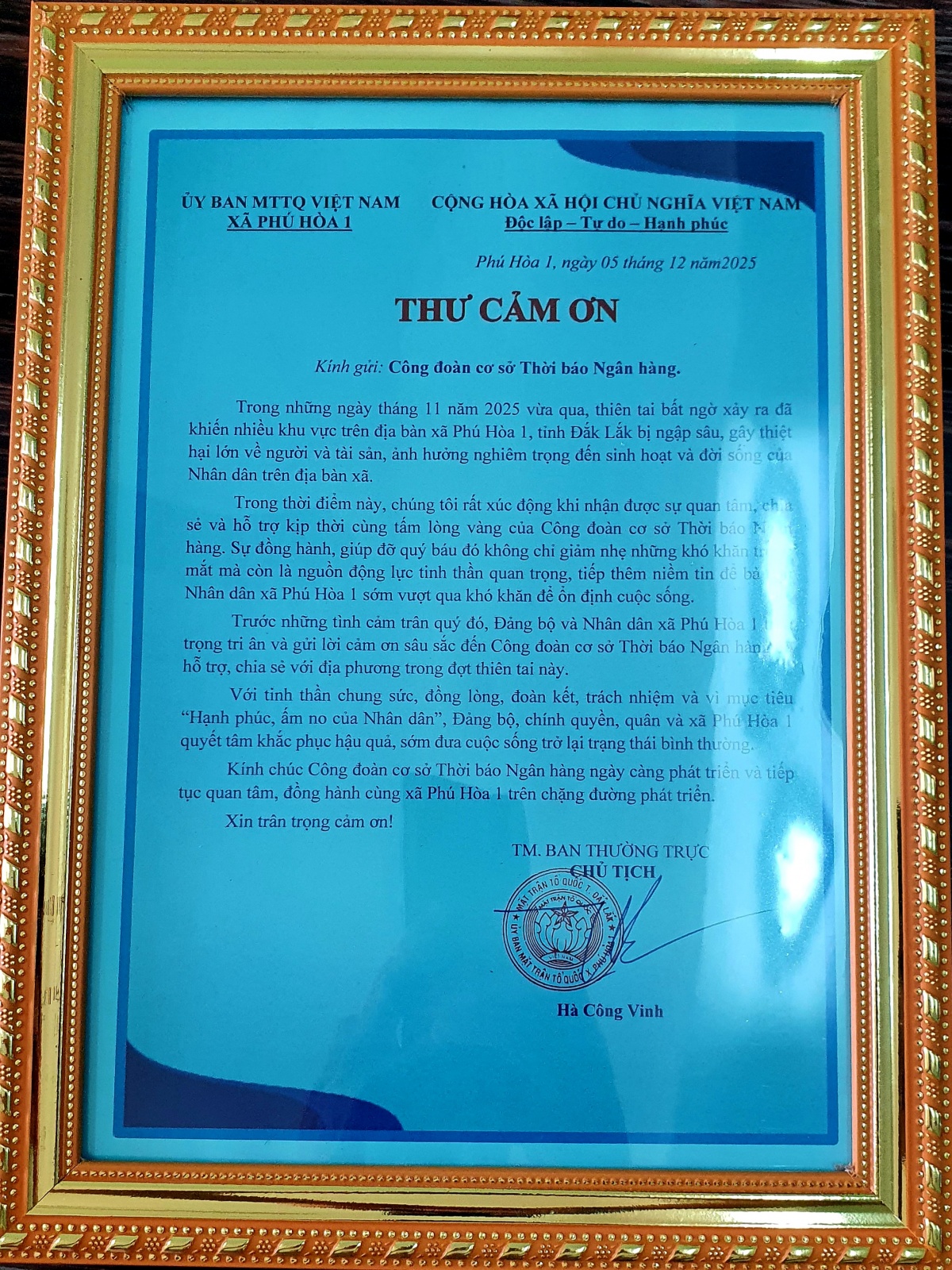 undefined Thời báo Ngân hàng chung tay hỗ trợ vùng lũ