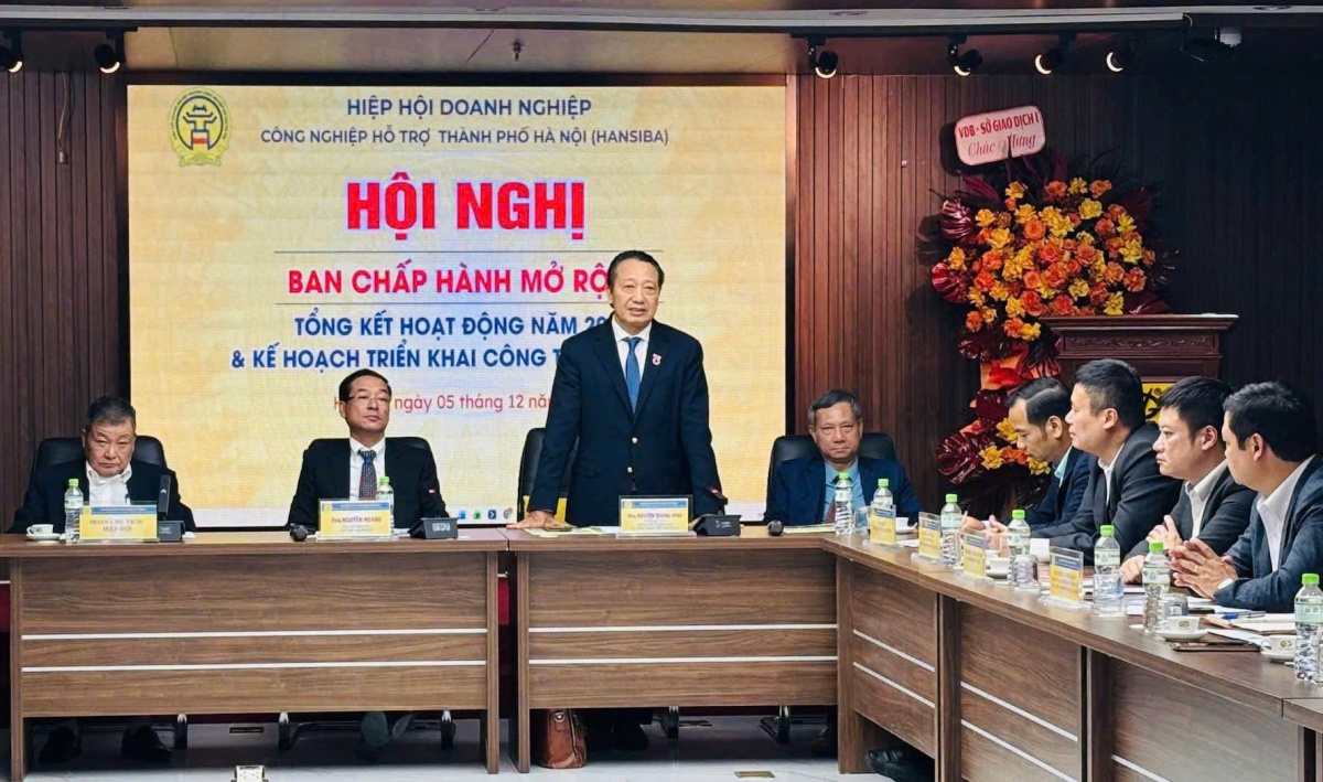 ông Nguyễn Quang Vinh - Phó Chủ tịch Liên đoàn Thương mại và Công nghiệp Việt Nam (VCCI) ông Nguyễn Quang Vinh - Phó Chủ tịch Liên đoàn Thương mại và Công nghiệp Việt Nam (VCCI)