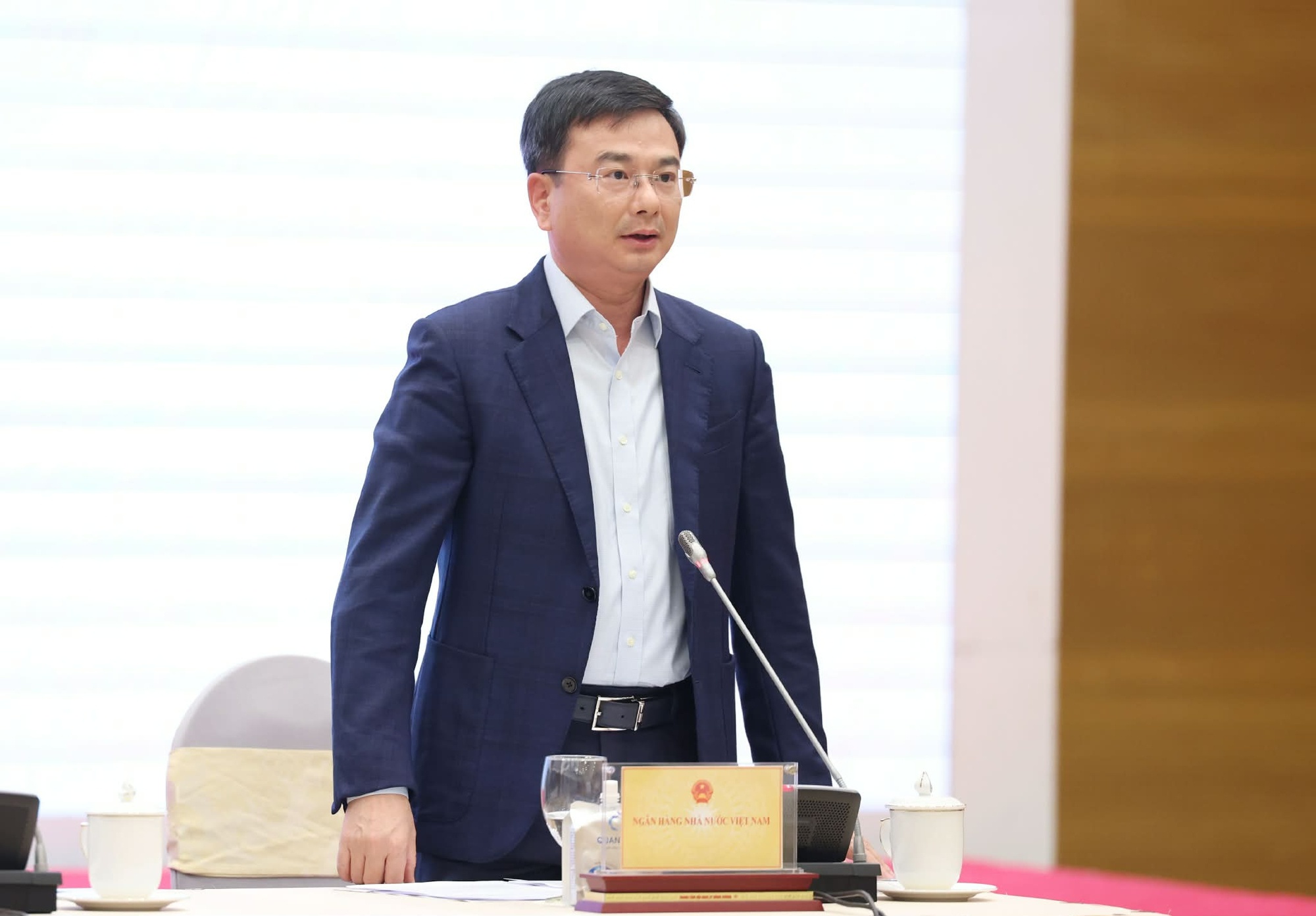 Phó Thống đốc NHNN Phạm Thanh Hà thông tin về giải pháp điều hành CSTT góp phần kiểm soát lạm phát và ổn định kinh tế vĩ mô - Ảnh: VGP/QP Phó Thống đốc NHNN Phạm Thanh Hà thông tin về giải pháp điều hành CSTT góp phần kiểm soát lạm phát và ổn định kinh tế vĩ mô - Ảnh: VGP/QP