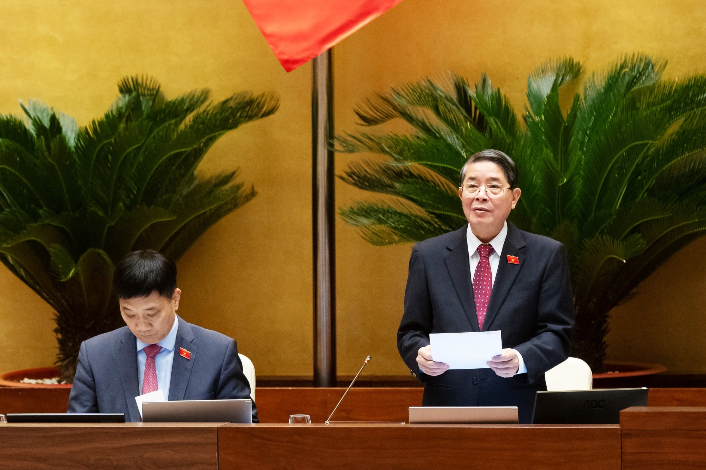 Phó Chủ tịch Quốc hội Nguyễn Đức Hải điều hành phiên họp.