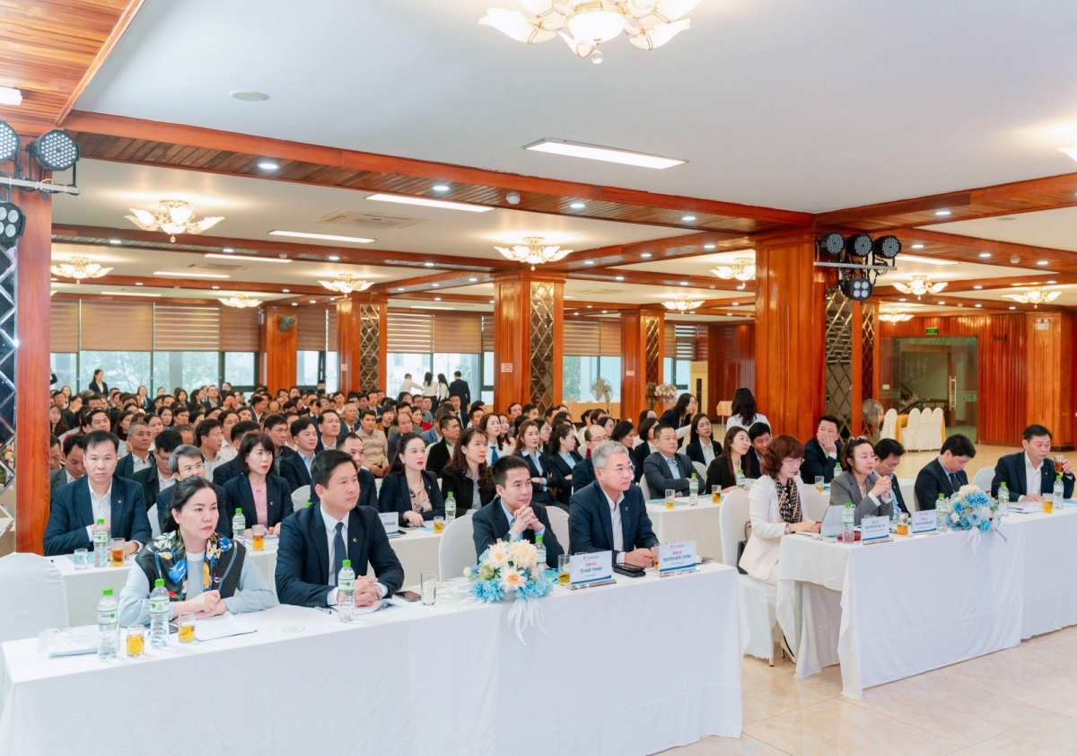 Các đại biểu tham dự Hội nghị