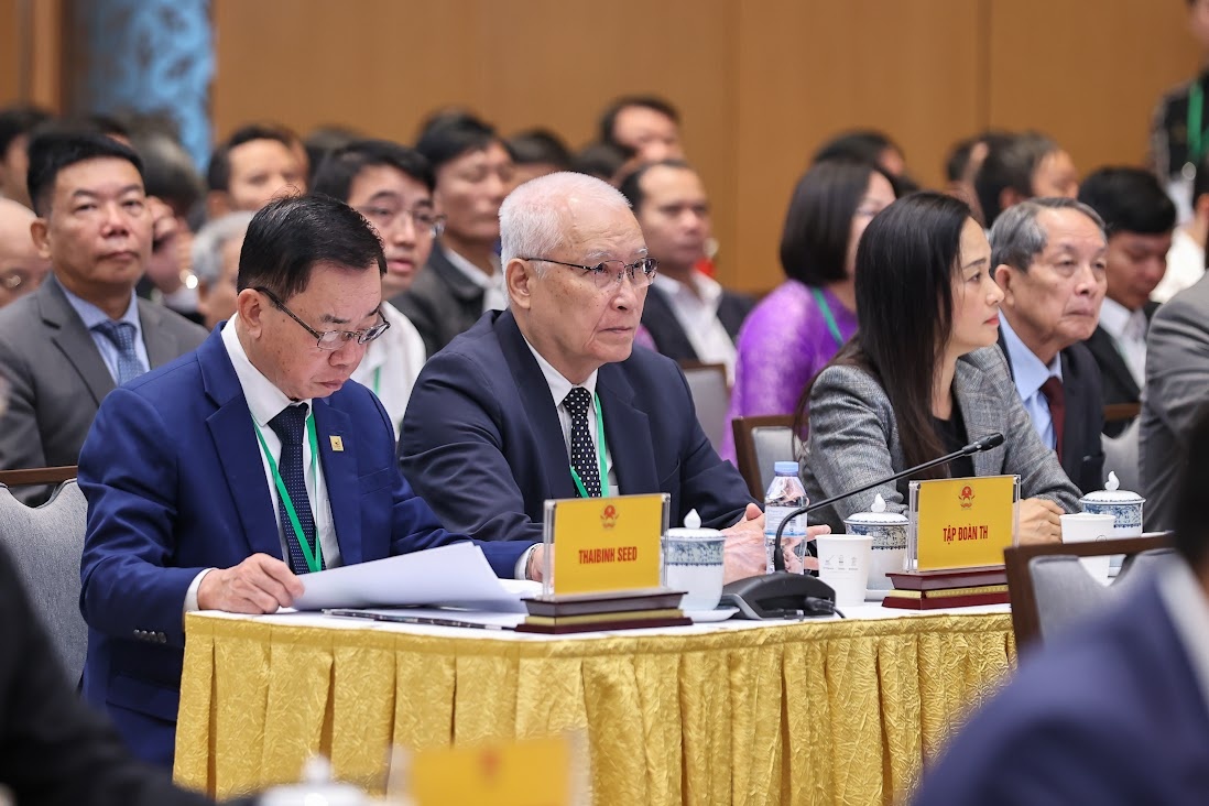 Các đại biểu dự Hội nghị - Ảnh: VGP/Nhật Bắc Các đại biểu dự Hội nghị - Ảnh: VGP/Nhật Bắc