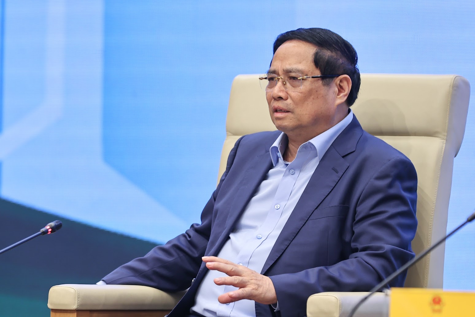 Thủ tướng đề nghị các bộ ngành, địa phương tiếp tục rà soát, xây dựng, ban hành cơ chế, chính sách thông thoáng về đất đai, tín dụng, khoa học công nghệ, và chuyển đổi số trong nông nghiệp - Ảnh: VGP/Nhật Bắc Thủ tướng đề nghị các bộ ngành, địa phương tiếp tục rà soát, xây dựng, ban hành cơ chế, chính sách thông thoáng về đất đai, tín dụng, khoa học công nghệ, và chuyển đổi số trong nông nghiệp - Ảnh: VGP/Nhật Bắc