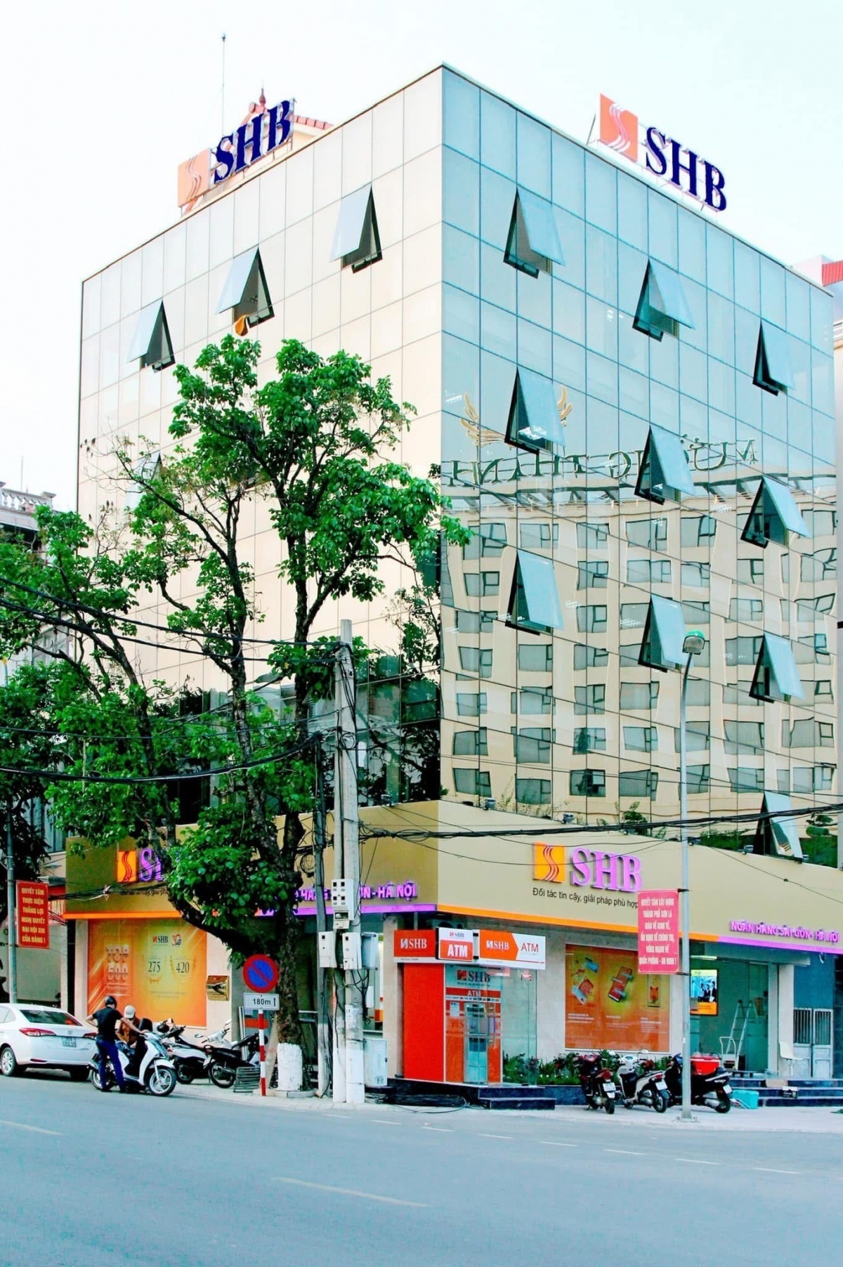 SHB Chi nhánh Sơn La thay đổi thông tin người đứng đầu SHB Chi nhánh Sơn La thay đổi thông tin người đứng đầu