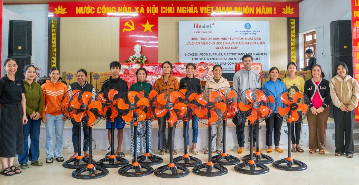 Lifestart Foundation cam kết hỗ trợ  9 tỷ đồng cho học sinh nghèo, có hoàn cảnh khó khăn.